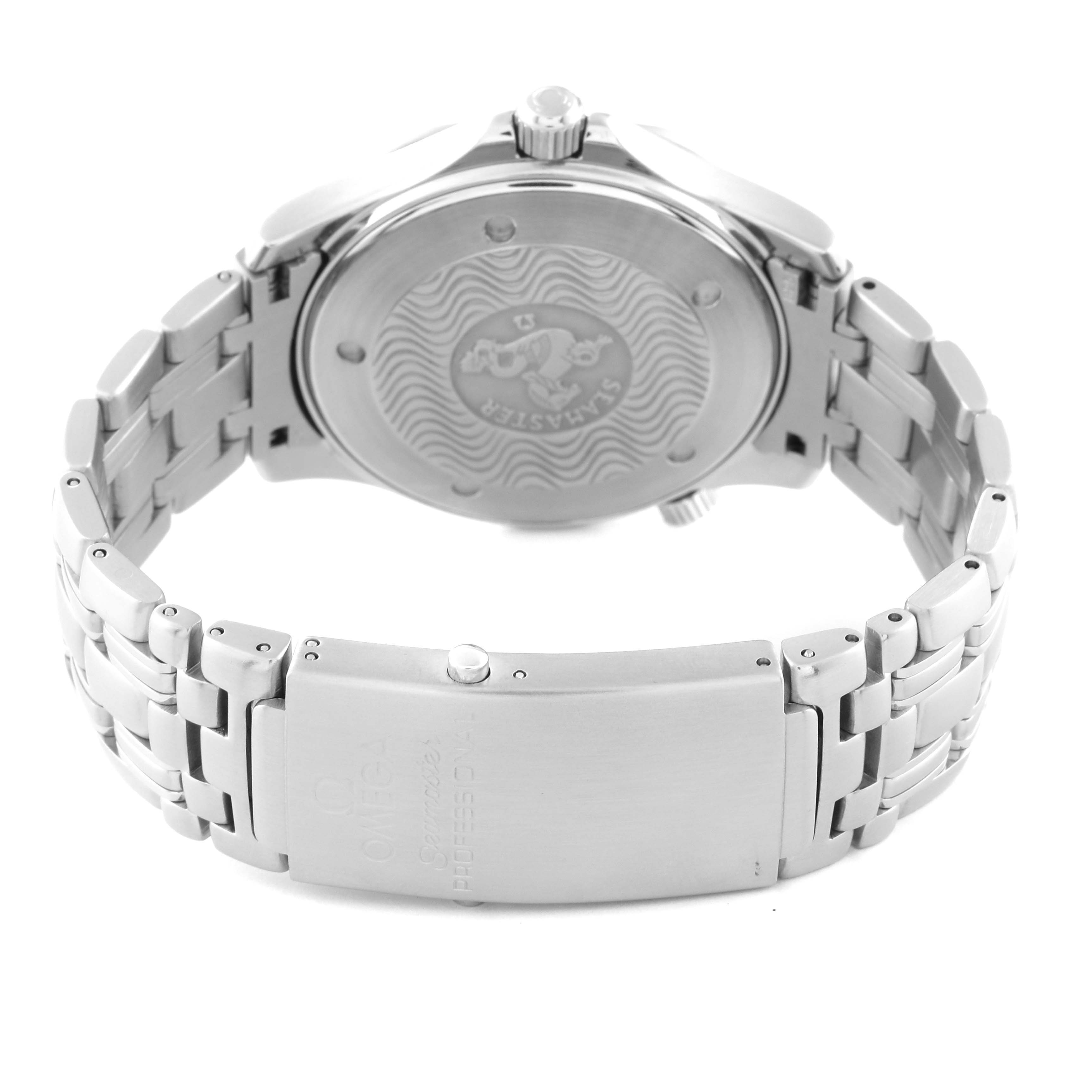 The image shows the back case and stainless steel bracelet of an Omega Seamaster 2541.80.00 Men
s Stainless Steel Blue Dial 2541.80.00 Men
s Stainless Steel Blue Dial watch from a rear angle.