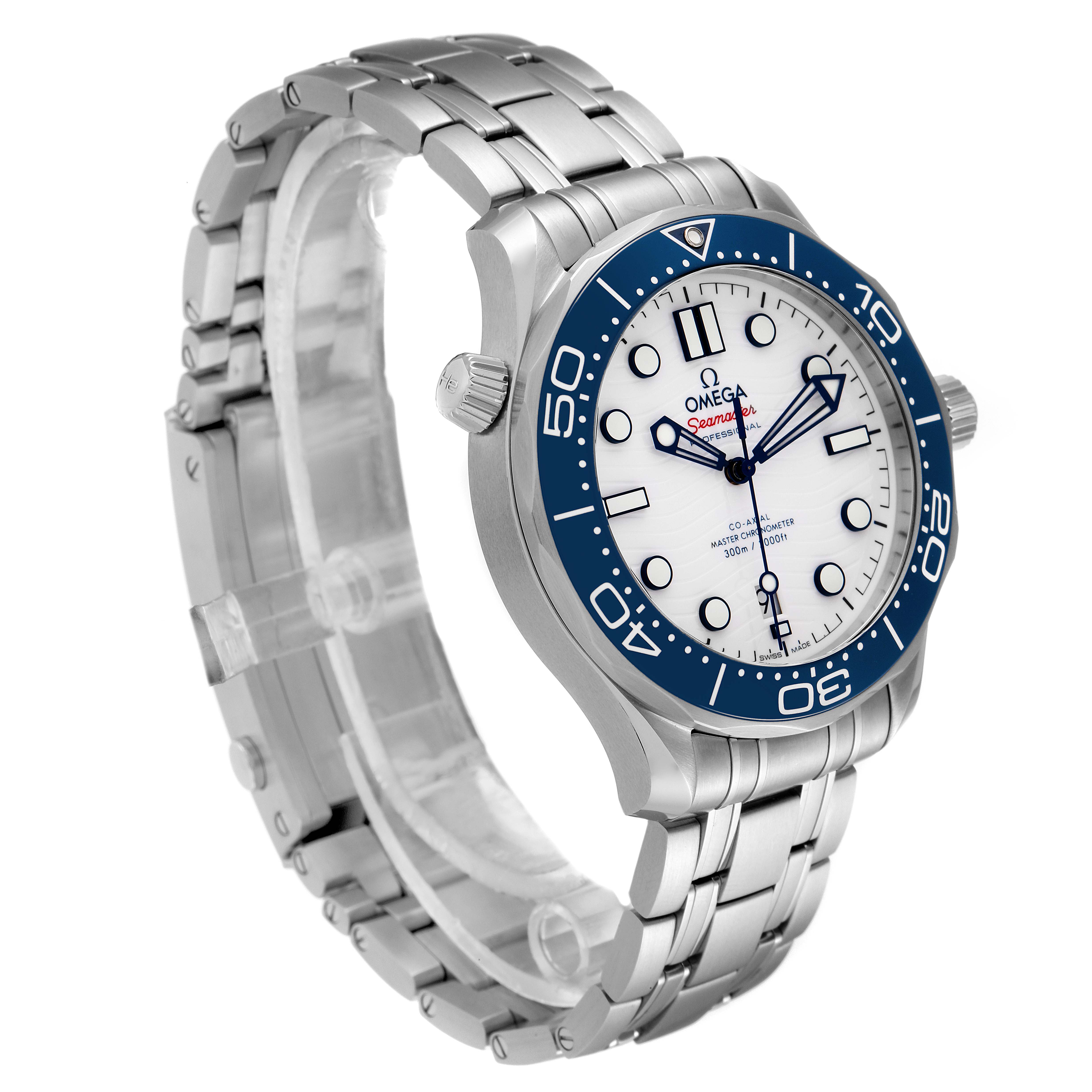 The image shows an angled side view of an Omega Seamaster 522.30.42.20.04.001 Men's Stainless Steel White Dial 522.30.42.20.04.001 Men's Stainless Steel White Dial watch, highlighting its metal bracelet, bezel, and face.