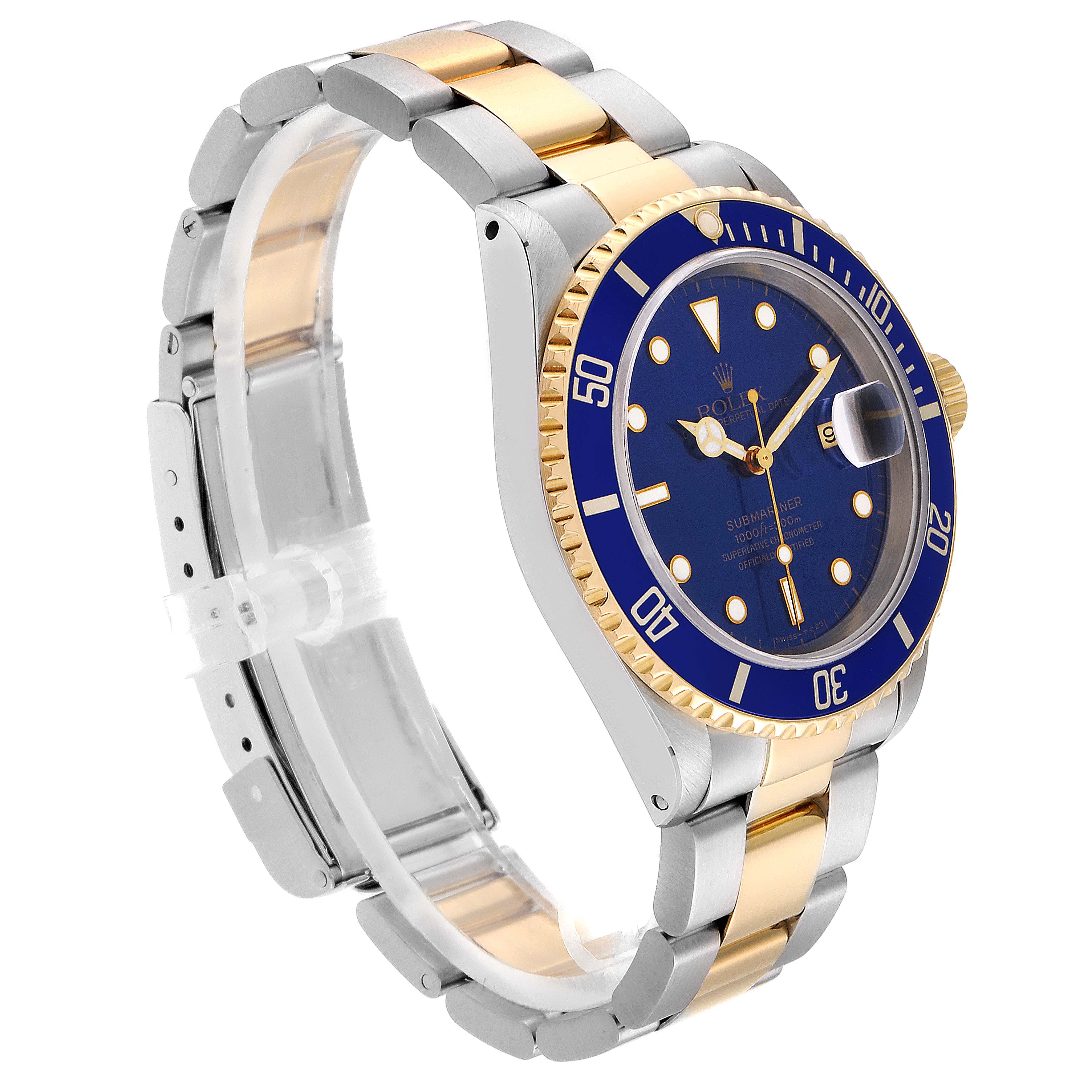 This image shows a side angle of the Rolex Submariner 16613 Men
s Steel and Gold (two tone) Blue Dial 16613 Men
s Steel and Gold (two tone) Blue Dial watch, featuring a blue dial, two-tone bracelet, and rotating bezel.