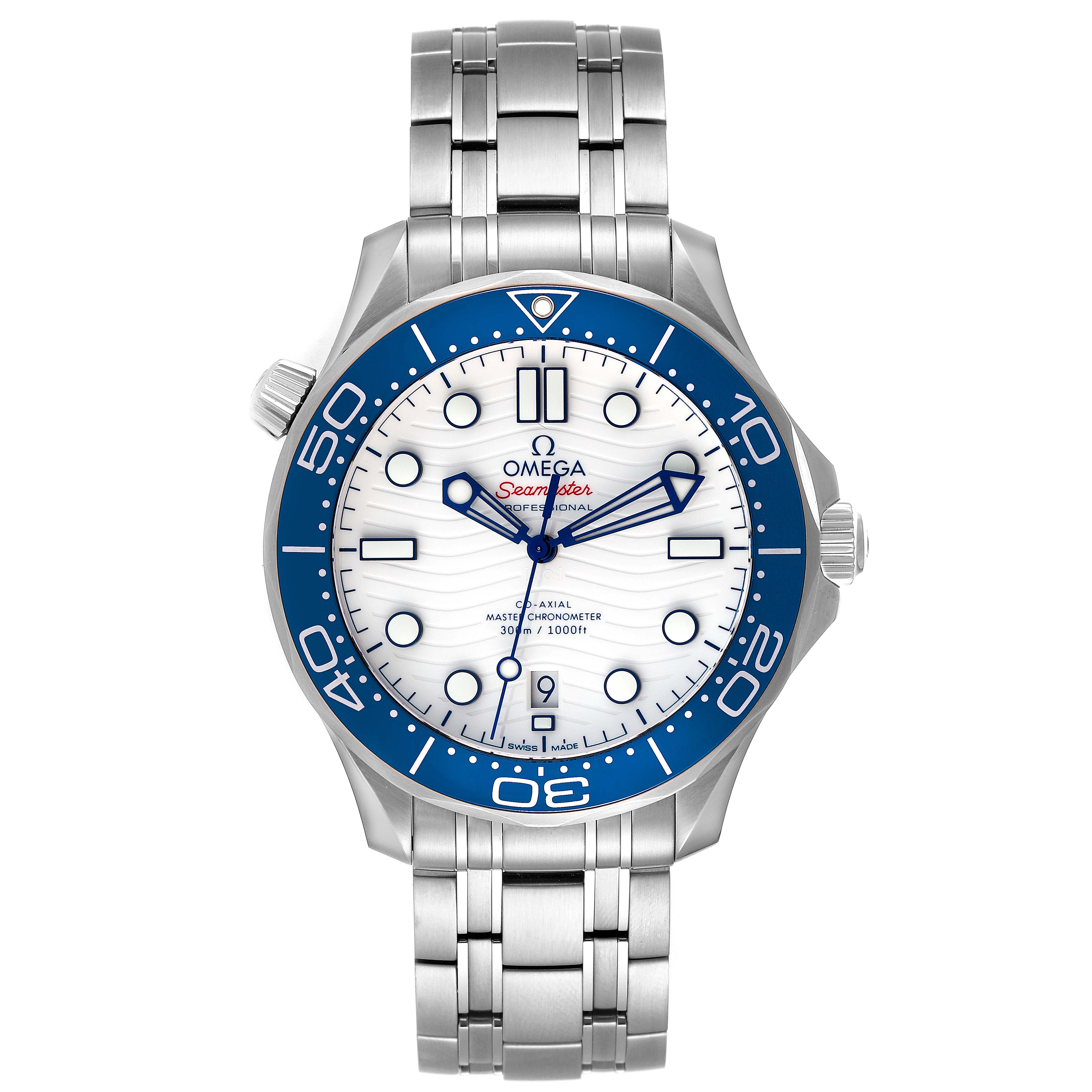 The Omega Seamaster 522.30.42.20.04.001 Men's Stainless Steel White Dial 522.30.42.20.04.001 Men's Stainless Steel White Dial watch is shown from a front angle, displaying the face, bezel, and part of the bracelet.