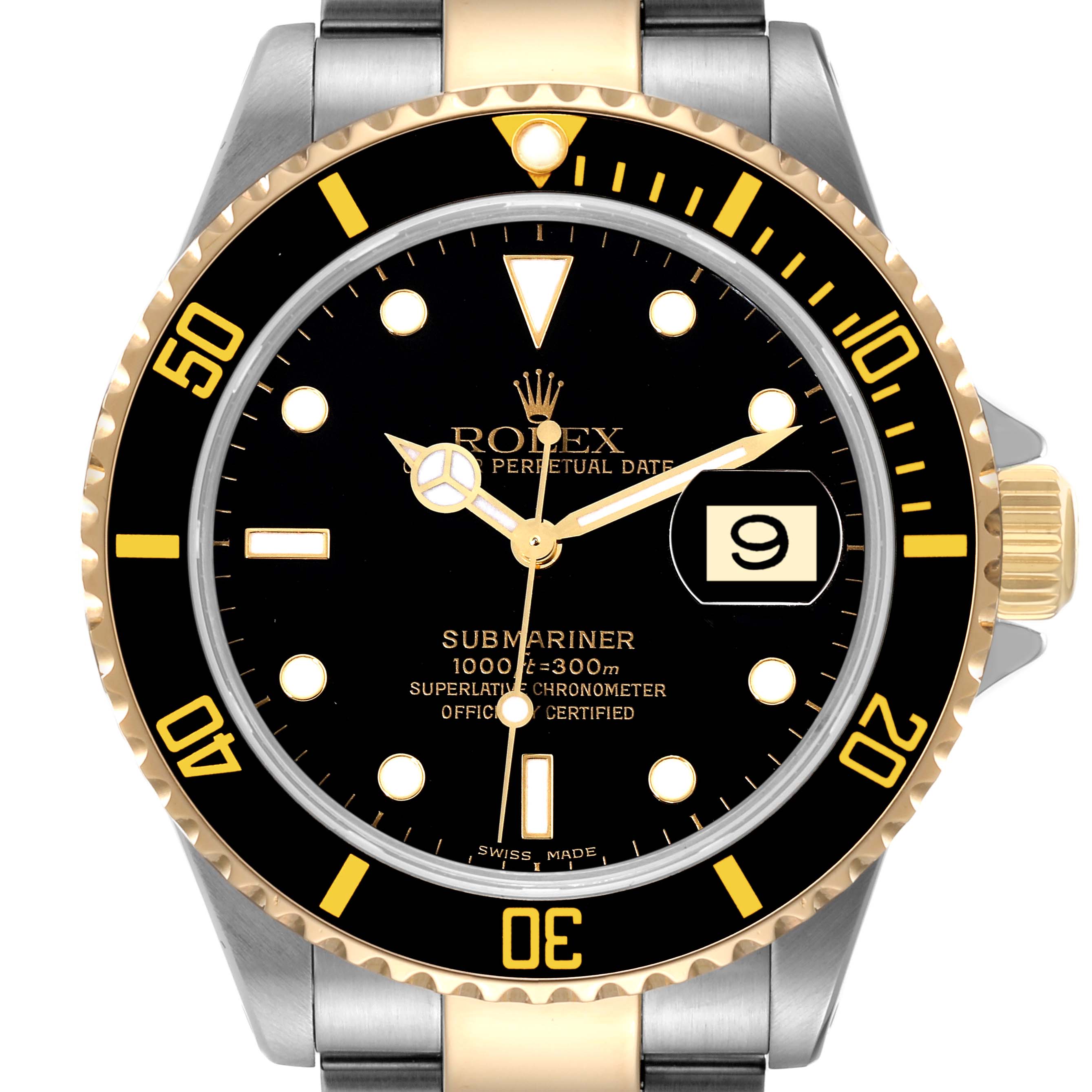 This image shows a front view of the Rolex Submariner 16613 Men
s Steel and Gold (two tone) Black Dial 16613 Men
s Steel and Gold (two tone) Black Dial watch, highlighting its black dial, date window, and gold accents.