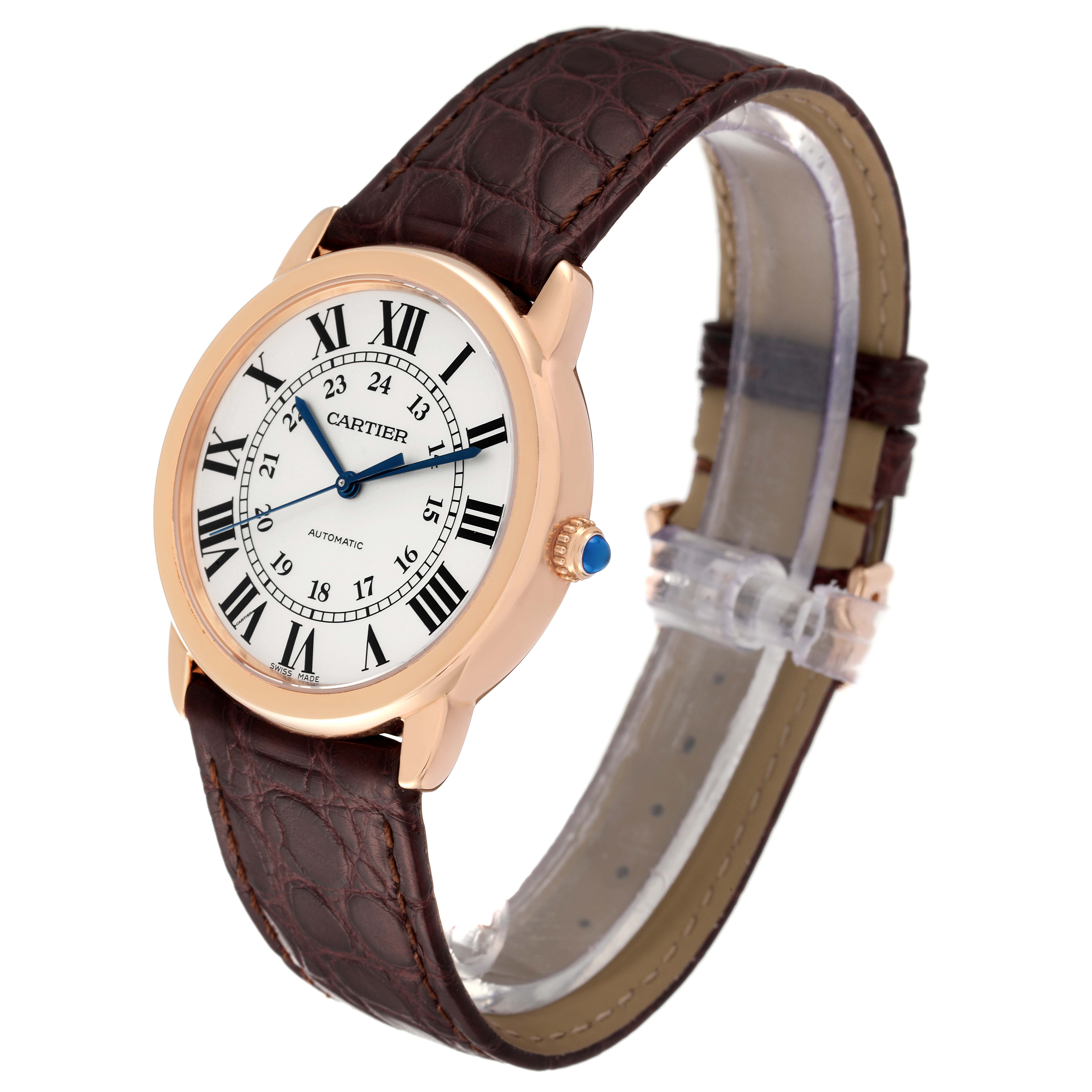The Cartier Ronde W2RN0008 Men
s Rose Gold Silver Dial W2RN0008 Men
s Rose Gold Silver Dial watch is shown at a three-quarter angle, displaying the face, crown, and brown leather strap.