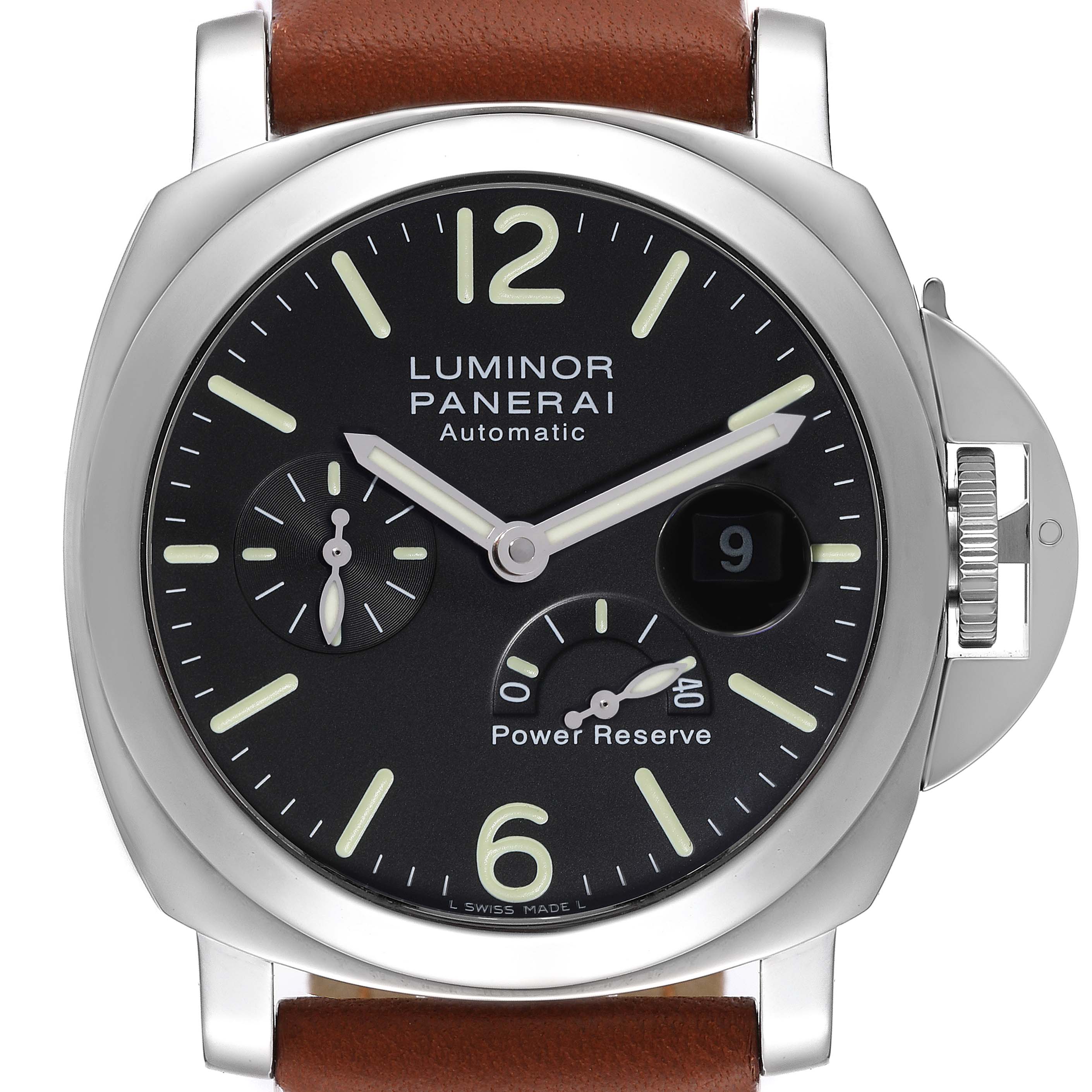 The image shows a front view of the Luminor model by Panerai, displaying the dial, markers, hands, power reserve, and date.