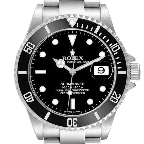 The image shows a front view of a Rolex Submariner watch, displaying the dial, bezel, hands, date window, and part of the bracelet.