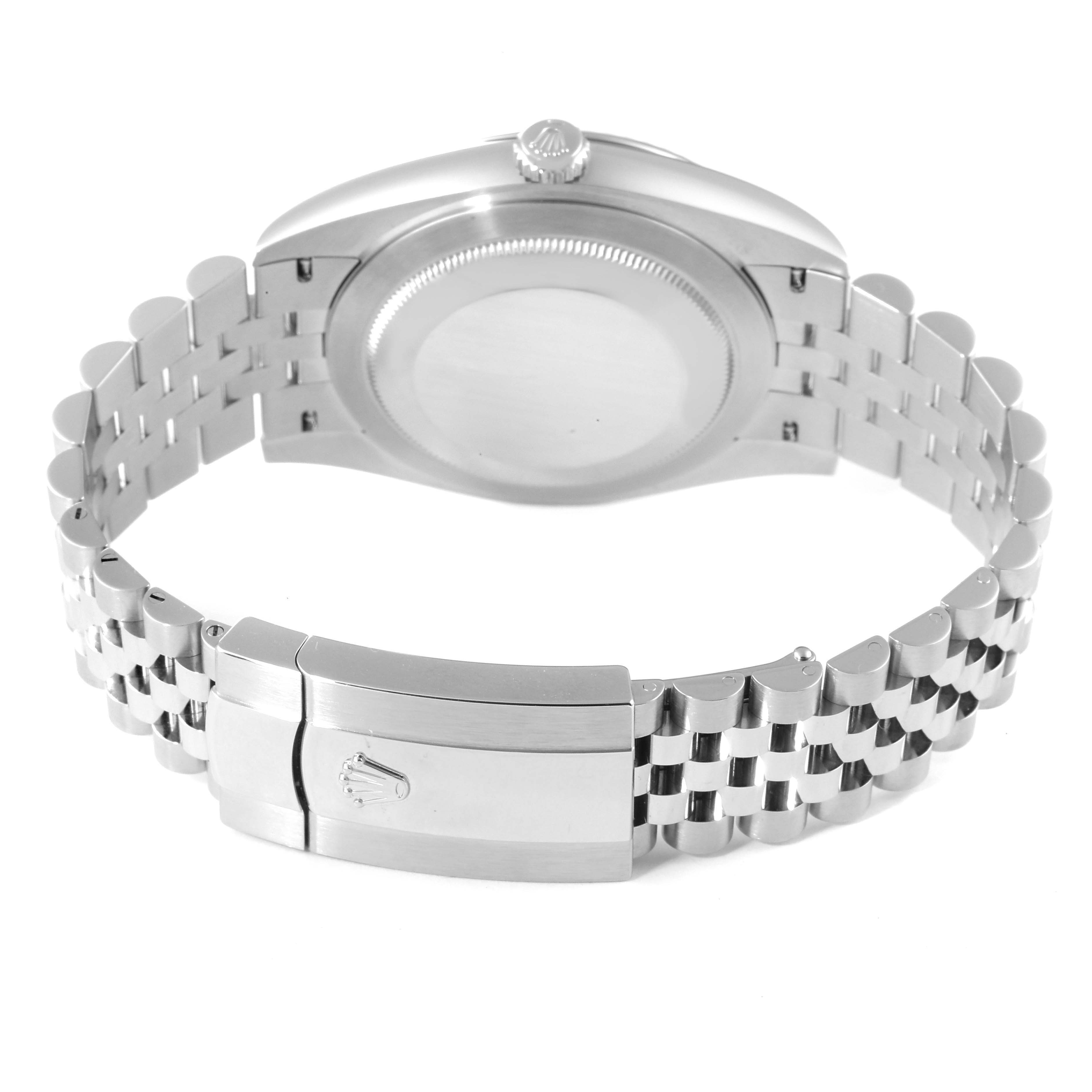 This image shows the back side of the Rolex Datejust 41 126334 Men
s Stainless Steel Blue Dial 126334 Men
s Stainless Steel Blue Dial, highlighting the clasp and bracelet.