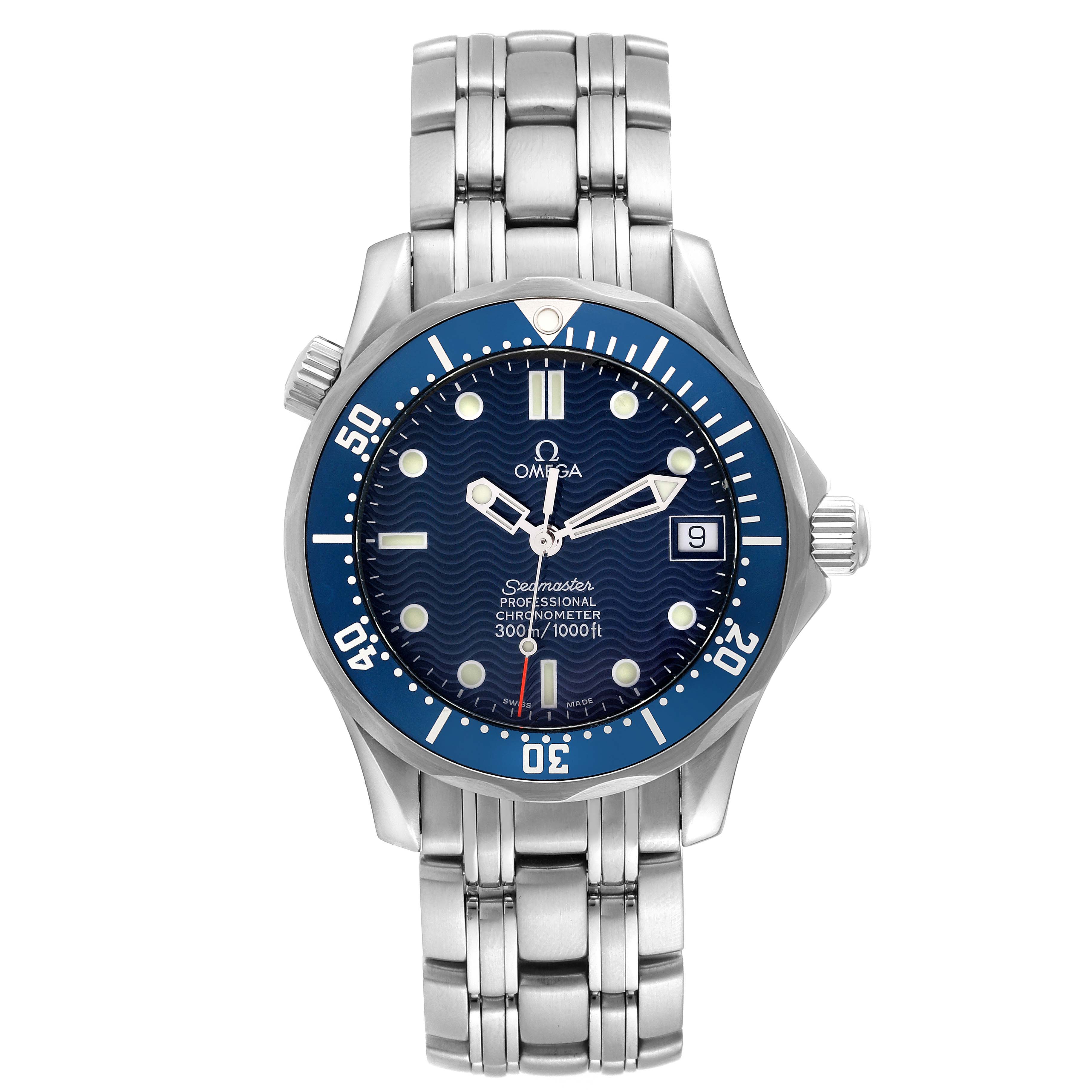 The image shows a front view of the Omega Seamaster 2551.80.00 Men
s Stainless Steel Blue Dial 2551.80.00 Men
s Stainless Steel Blue Dial watch, highlighting its blue dial, bezel, and stainless steel bracelet.