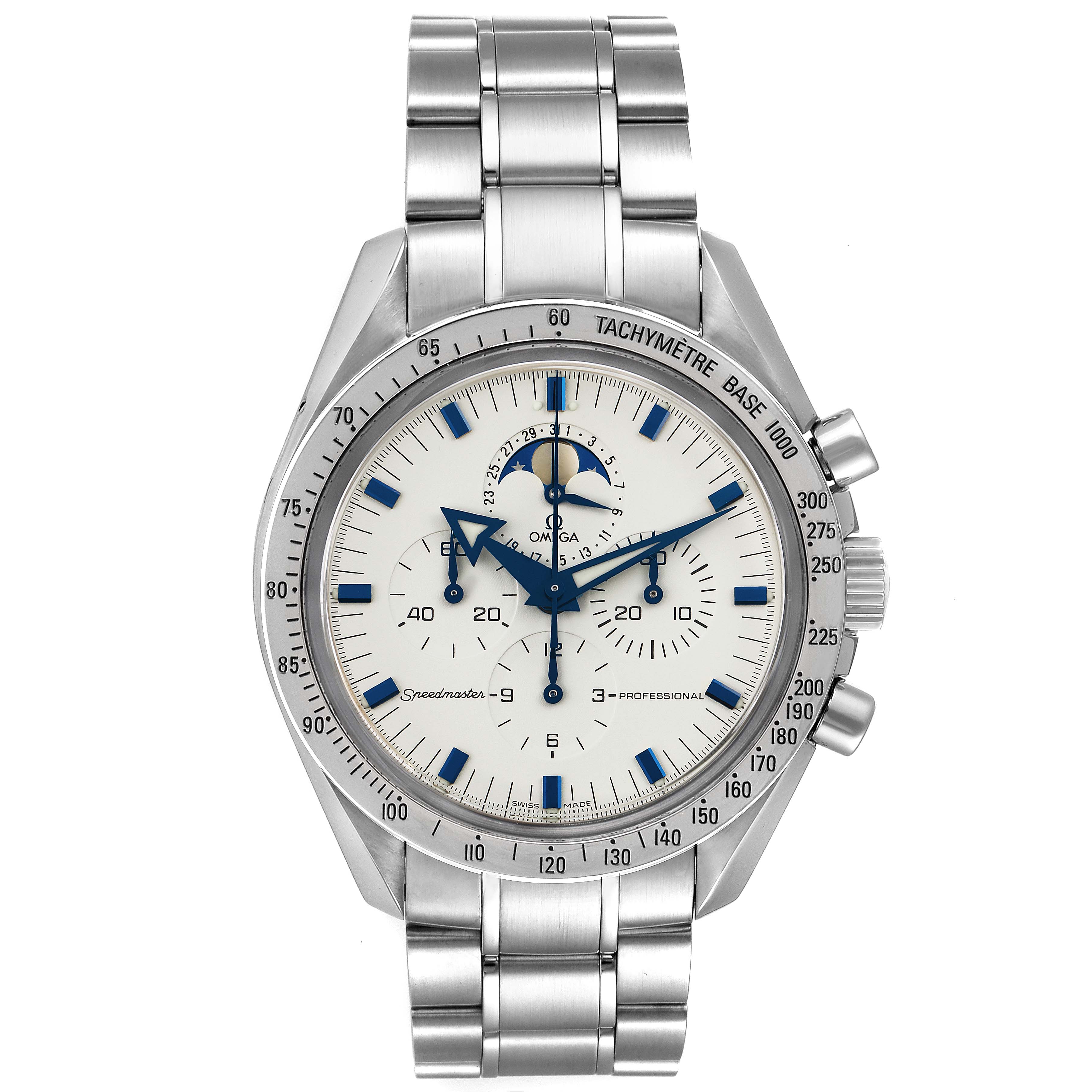 This image shows a front view of an Omega Speedmaster 3575.20.00 Men
s Stainless Steel White Dial 3575.20.00 Men
s Stainless Steel White Dial watch with a stainless steel bracelet and visible tachymetre scale.