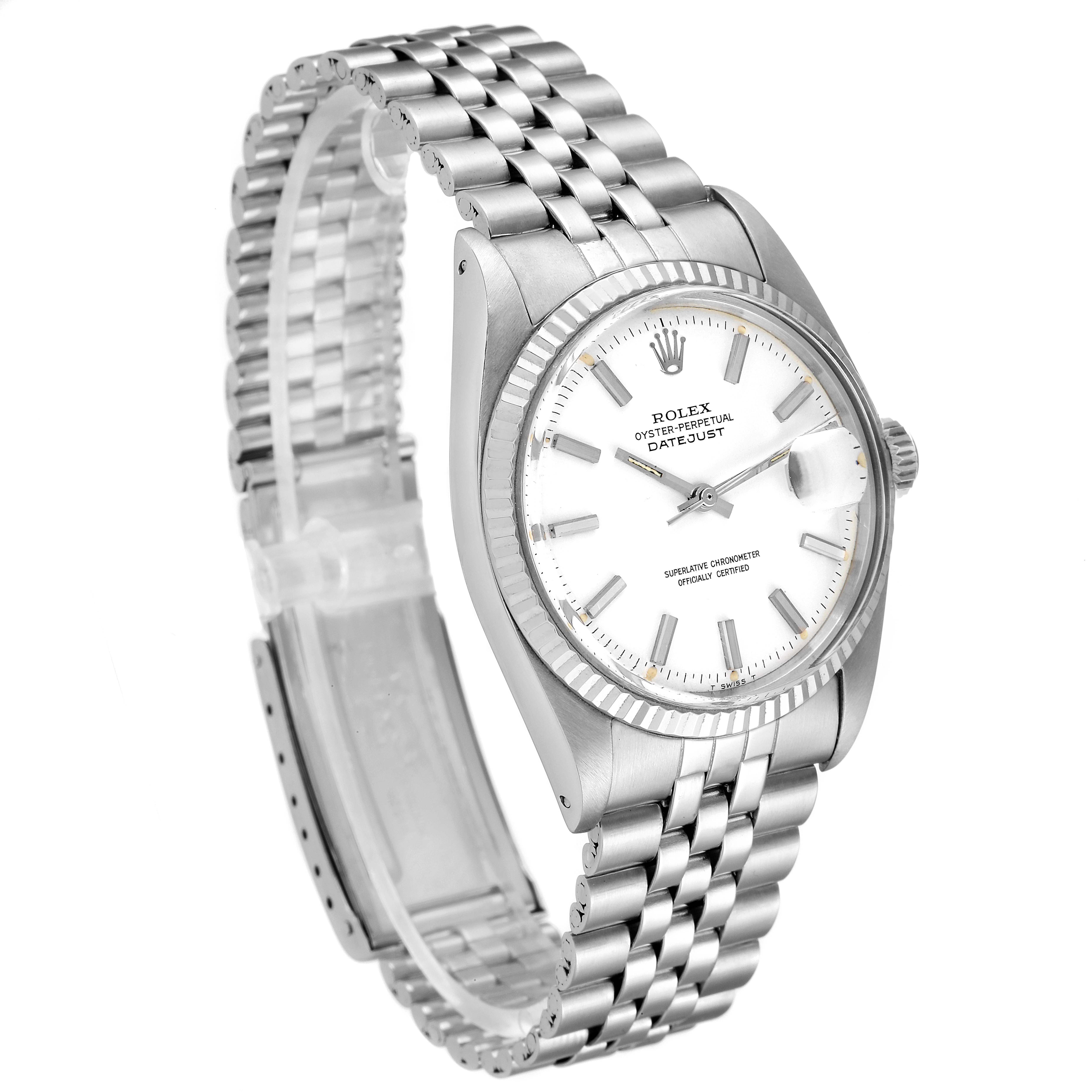 The image shows a side angle of the Rolex Vintage Collection 1601 Men
s Stainless Steel White Dial 1601 Men
s Stainless Steel White Dial Datejust, highlighting its stainless steel bracelet and white dial.