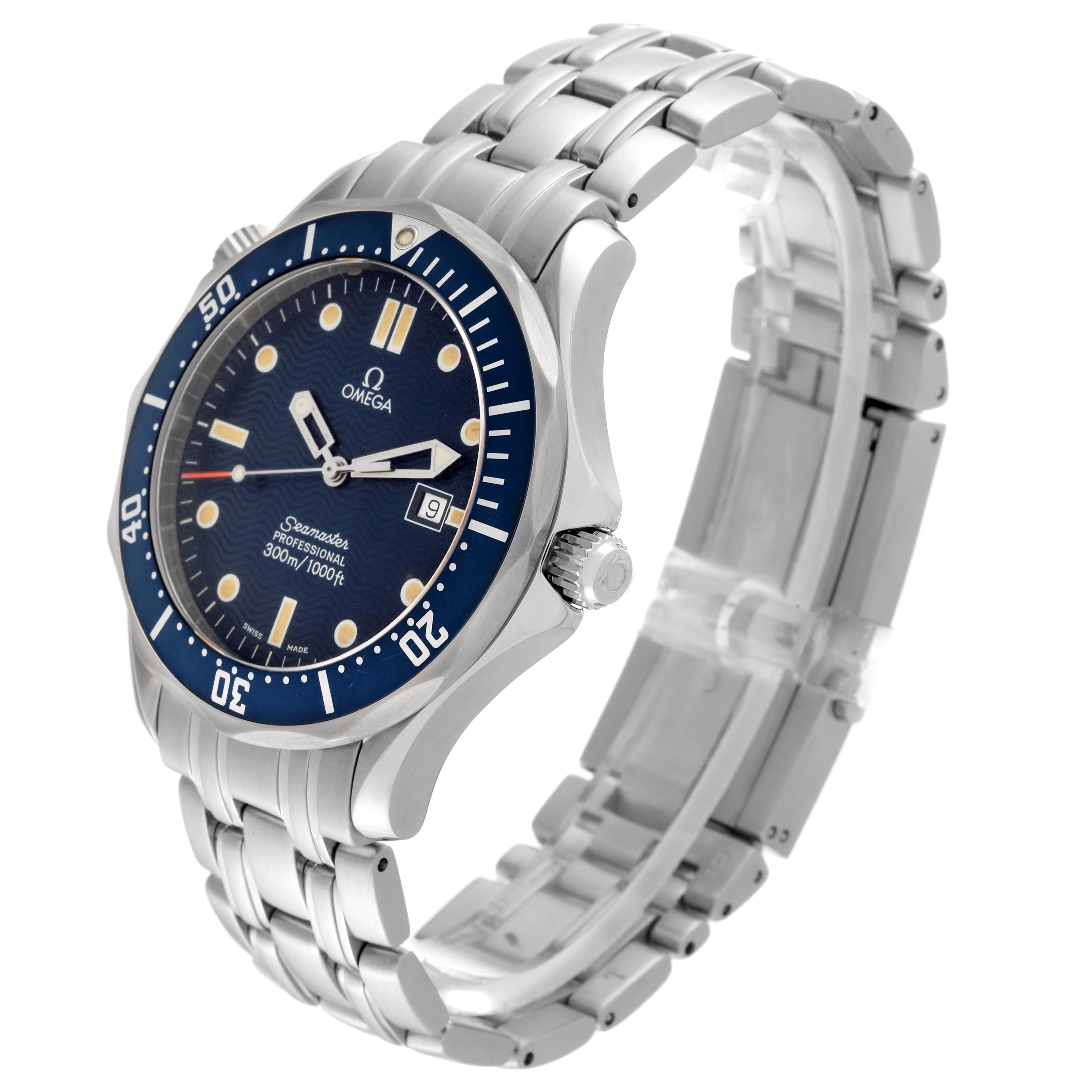 The image shows an angled view of an Omega Seamaster 2541.80.00 Men
s Stainless Steel Blue Dial 2541.80.00 Men
s Stainless Steel Blue Dial watch, highlighting the face, bezel, crown, and stainless steel bracelet.