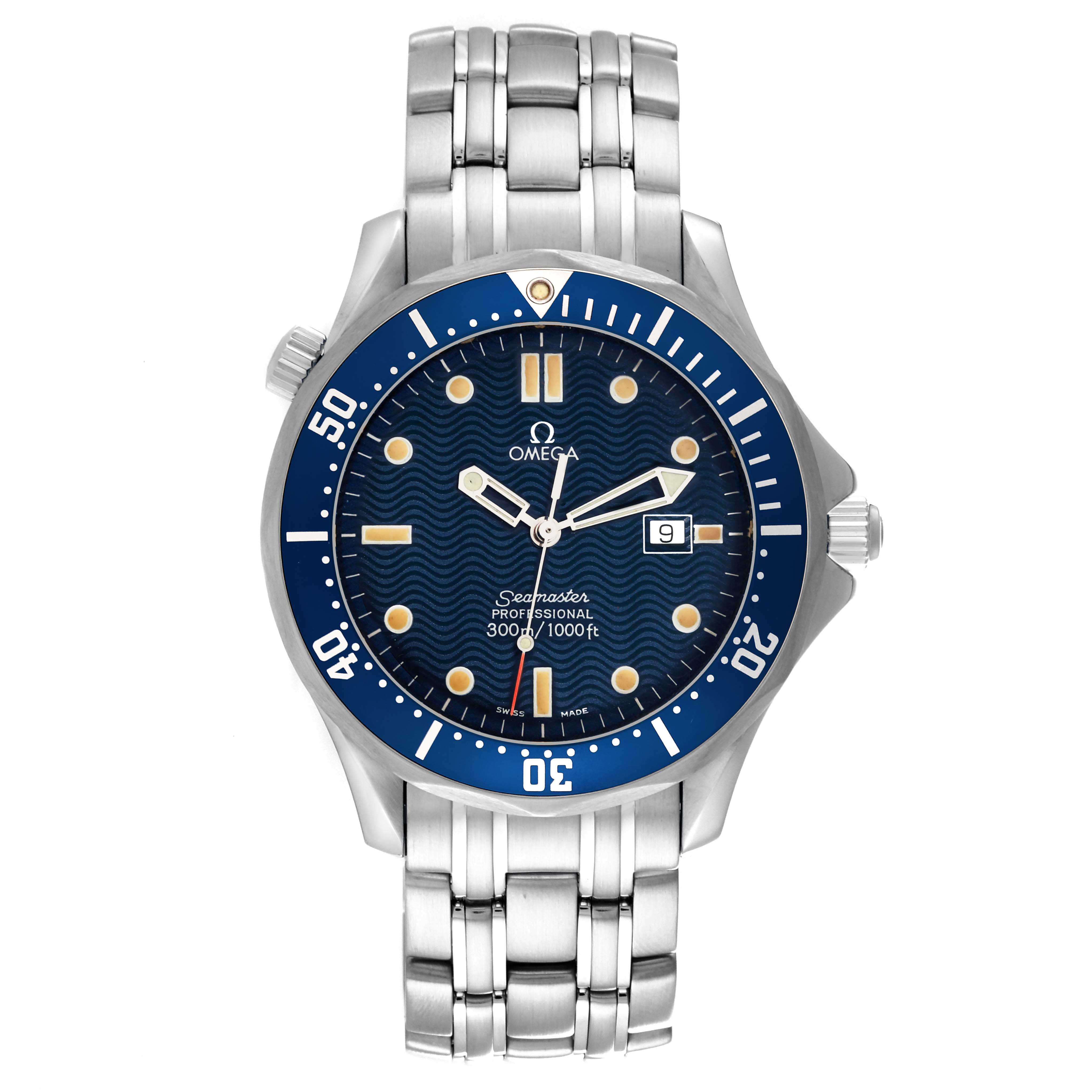 The image shows a full frontal view of an Omega Seamaster 2541.80.00 Men
s Stainless Steel Blue Dial 2541.80.00 Men
s Stainless Steel Blue Dial watch, highlighting its blue dial, stainless steel bracelet, and rotating bezel.
