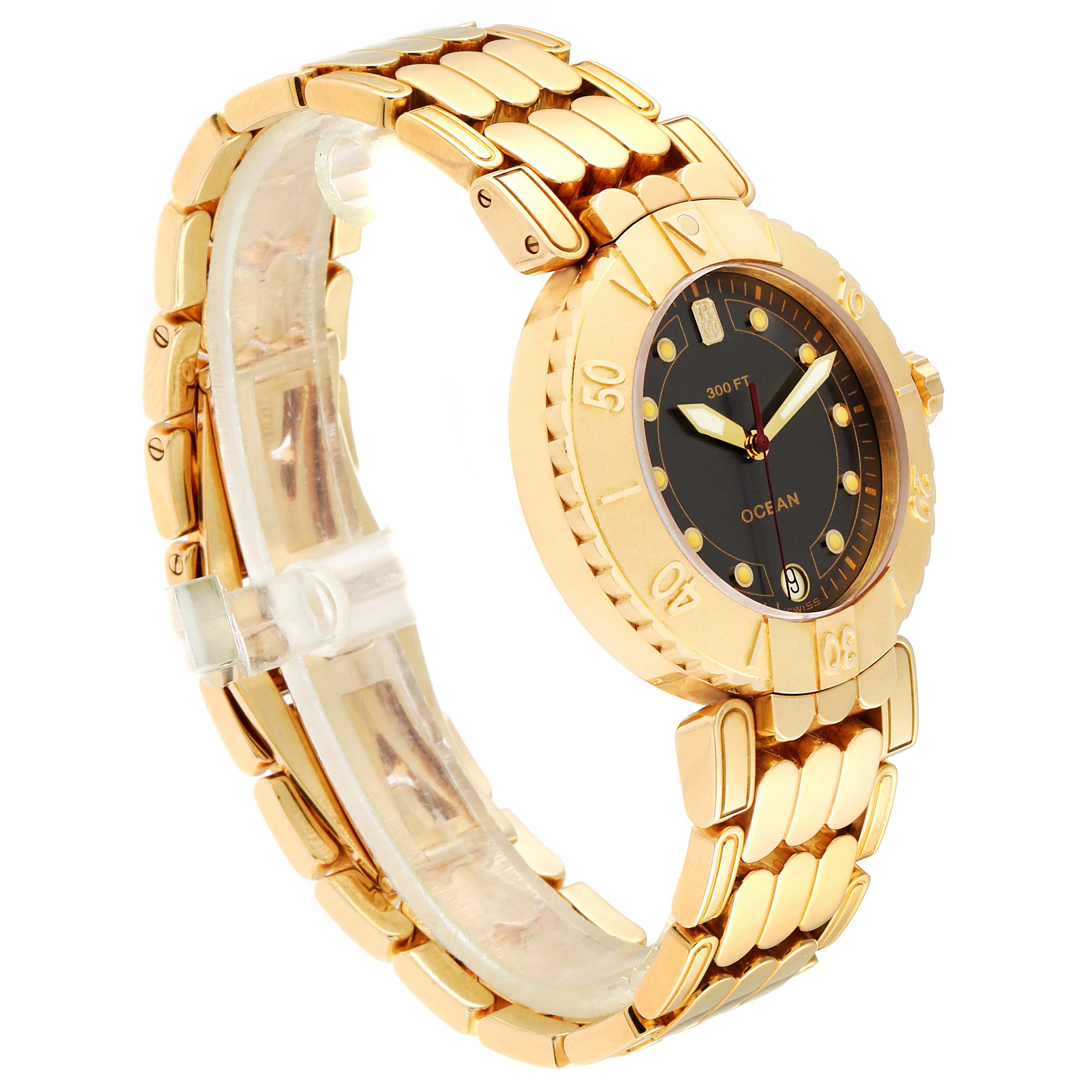 This image shows a side angle of the Harry Winston N114-AD Men's Yellow Gold Grey Dial N114-AD Men's Yellow Gold Grey Dial Submariner Ocean 38mm 18K Yellow Gold Men's Watch, highlighting its band, bezel, and dial.