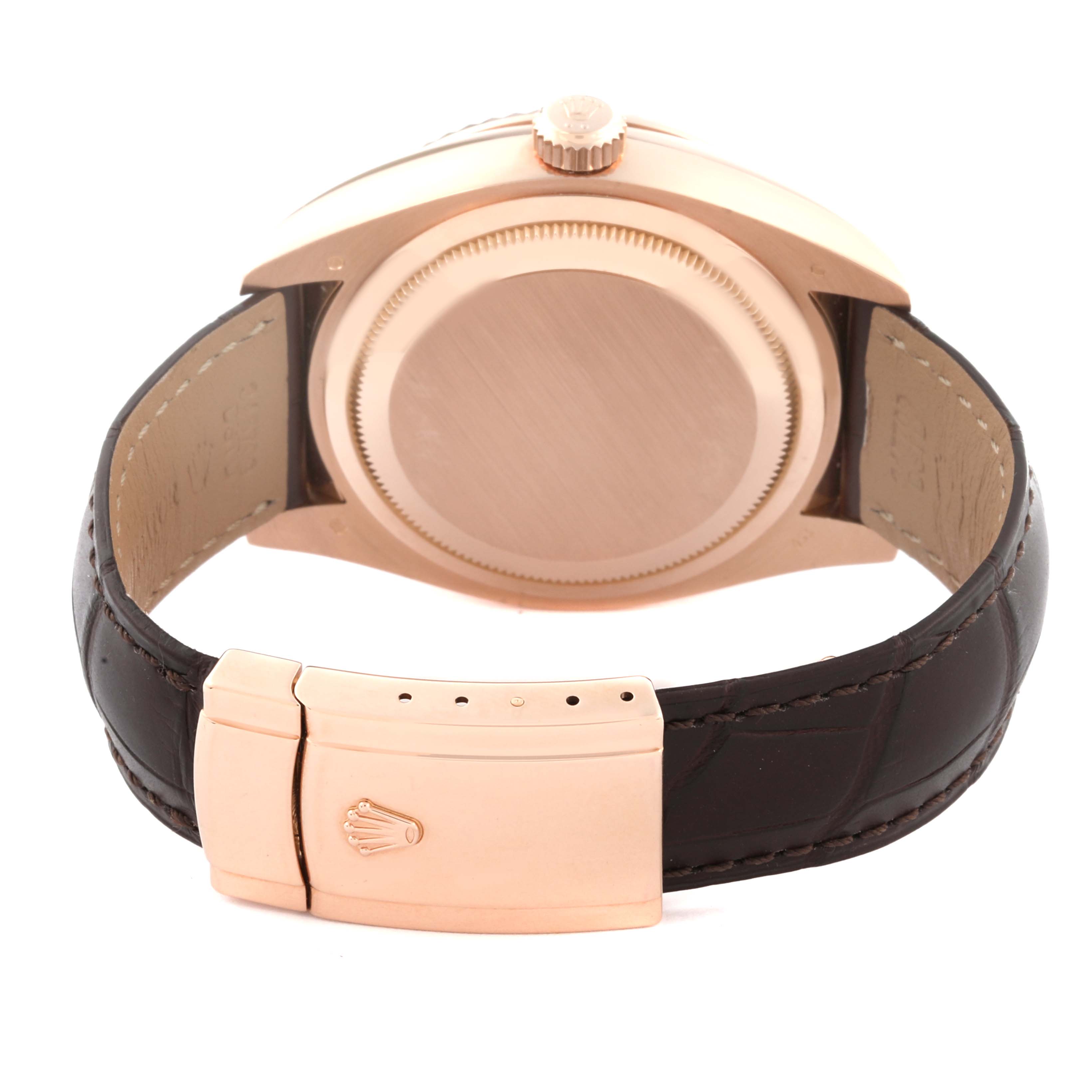 This image shows the back case and leather strap with a clasp of the Rolex Sky-Dweller 326135 Men
s Rose Gold Brown Dial 326135 Men
s Rose Gold Brown Dial watch, viewed from the rear.