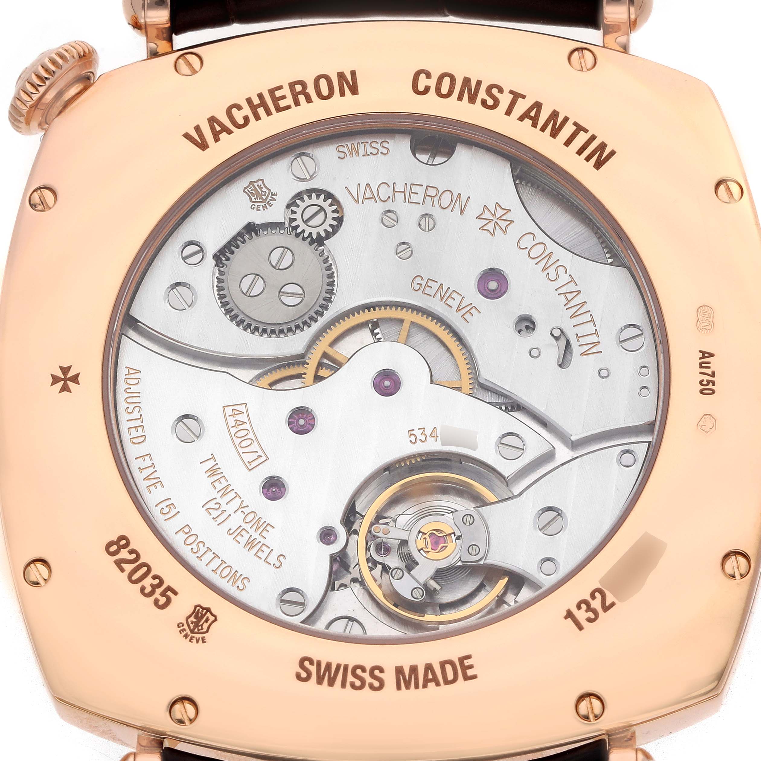 The image shows the case back of a Vacheron Constantin Historiques 82035/000R-9359 Men
s Rose Gold Silver Dial model, displaying its intricate movement and engravings.