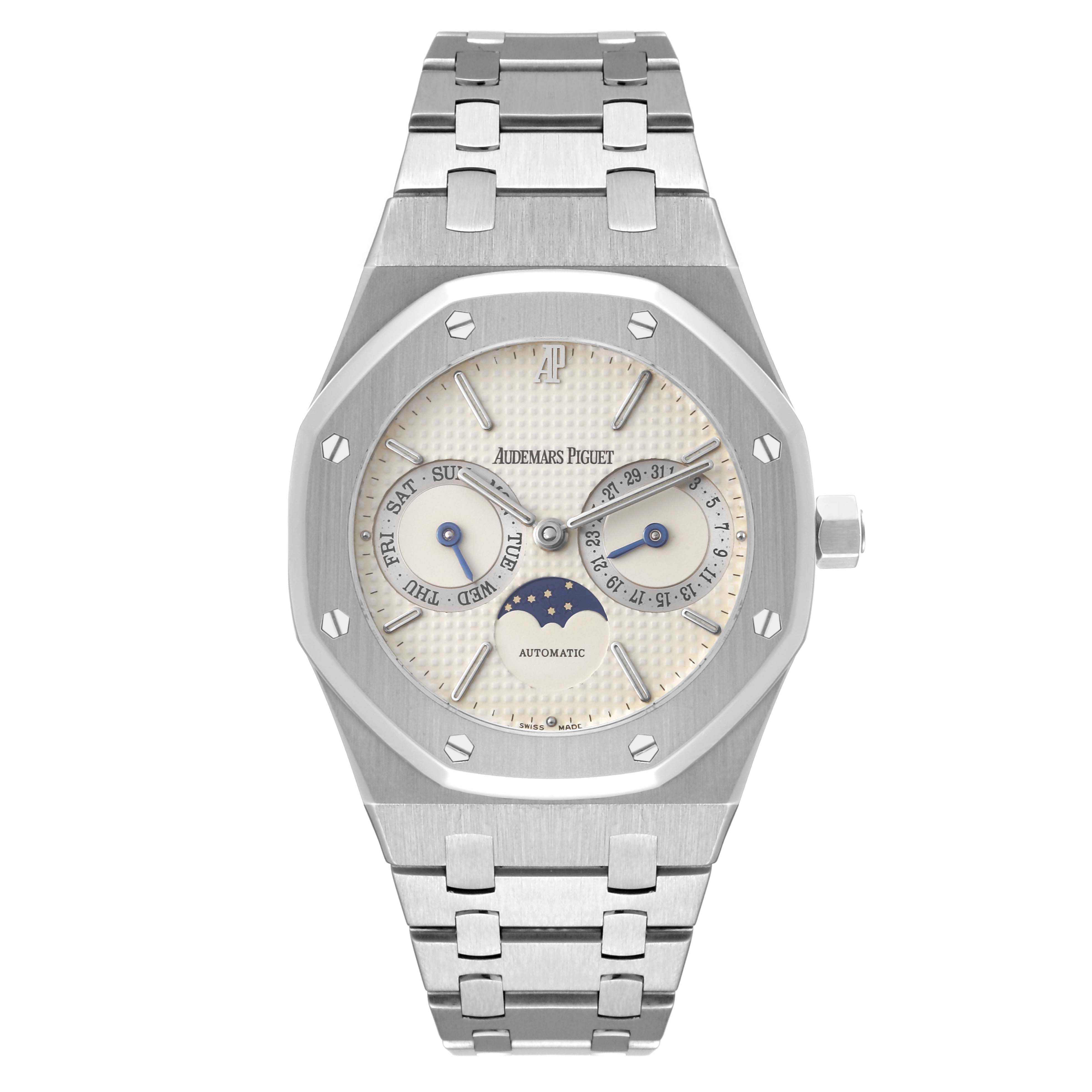 This image shows a front view of the Audemars Piguet Royal Oak 25594ST.OO.0789ST.05 Men's Stainless Steel White Dial 25594ST.OO.0789ST.05 Men's Stainless Steel White Dial watch, highlighting its face, bracelet, and bezel.