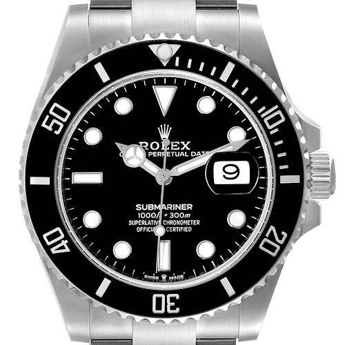 This image shows a front view of the Rolex Submariner watch, highlighting the dial, bezel, and bracelet connection.