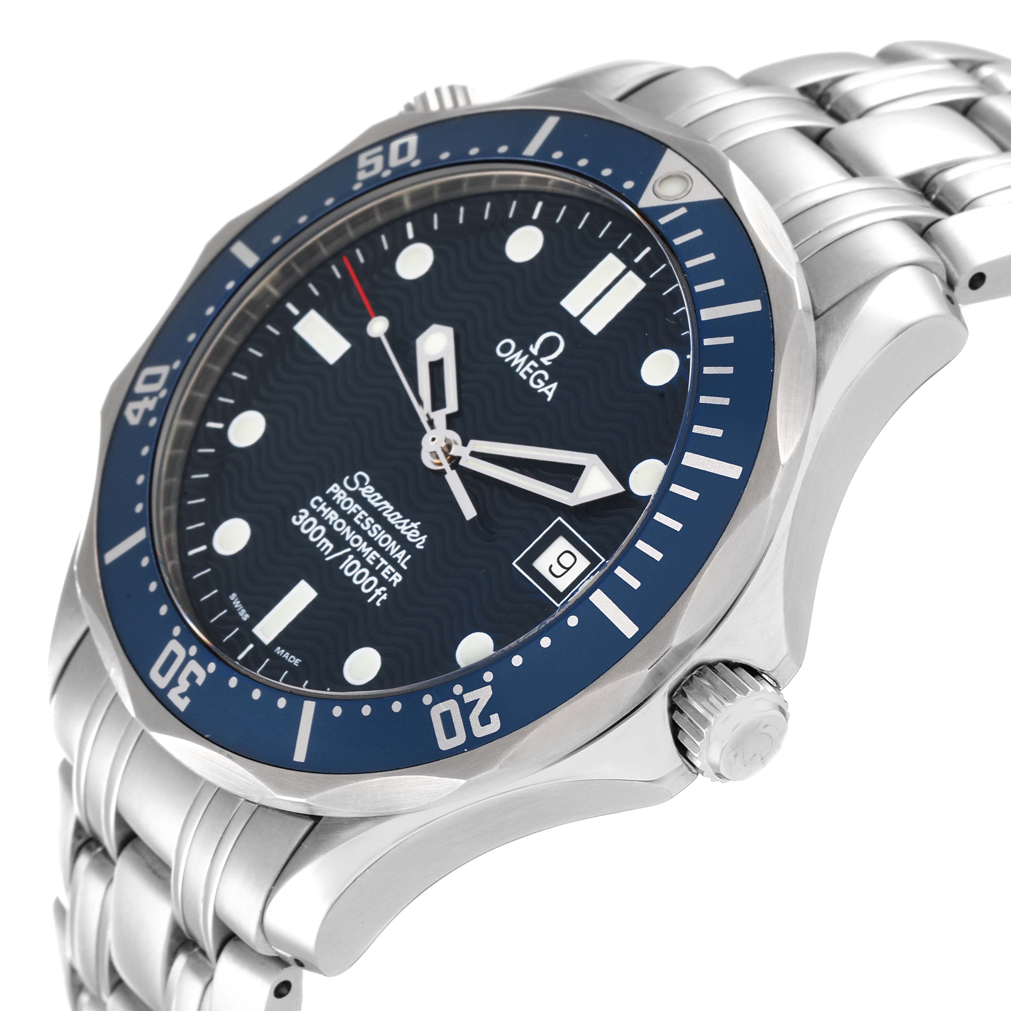 This image shows an angled view of the Omega Seamaster 2531.80.00 Men's Stainless Steel Blue Dial 2531.80.00 Men's Stainless Steel Blue Dial watch's face, crown, and bracelet.