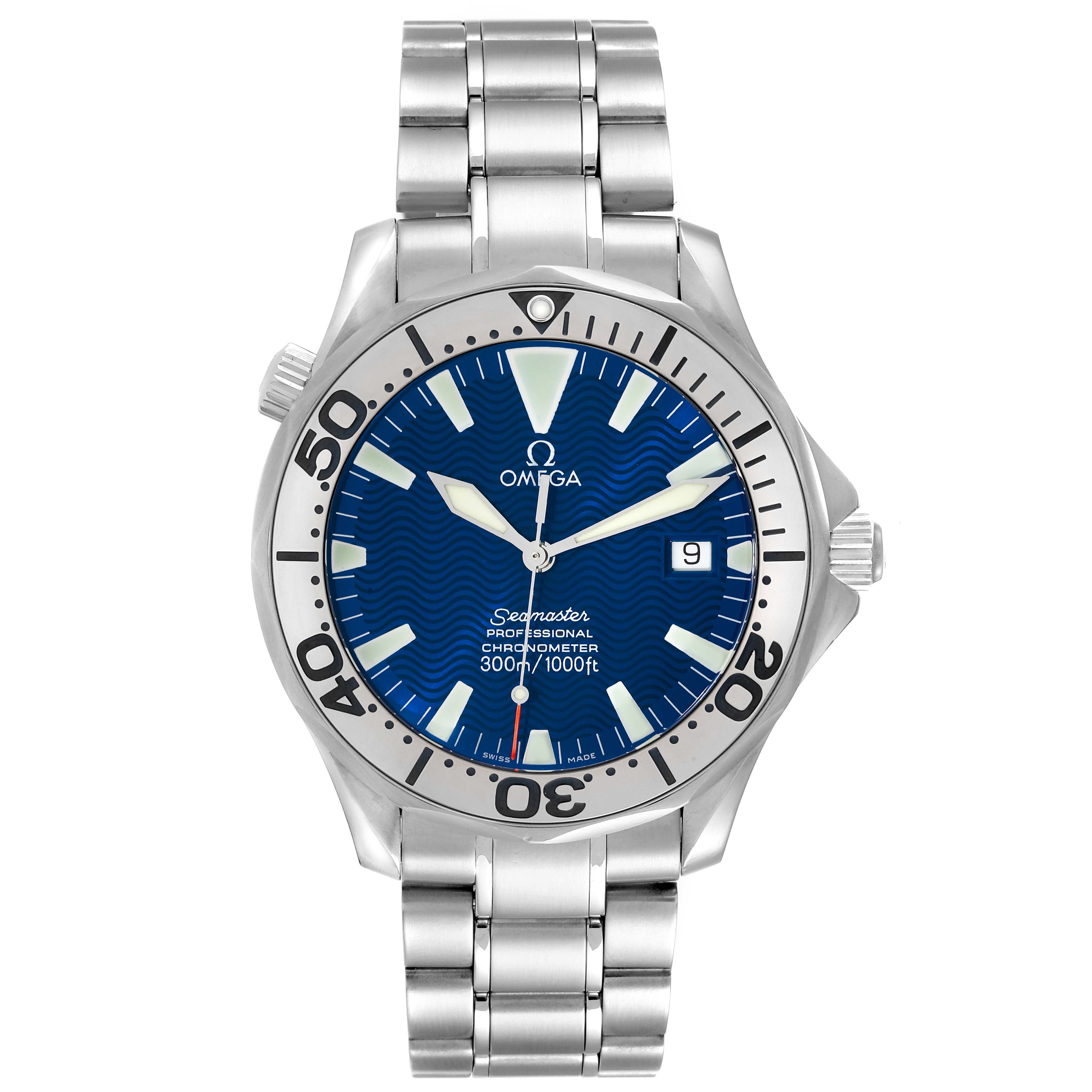 This image shows an Omega Seamaster 2255.80.00 Men's Stainless Steel Blue Dial 2255.80.00 Men's Stainless Steel Blue Dial watch, viewed from the front, displaying its face, bezel, hands, date window, and stainless steel bracelet.