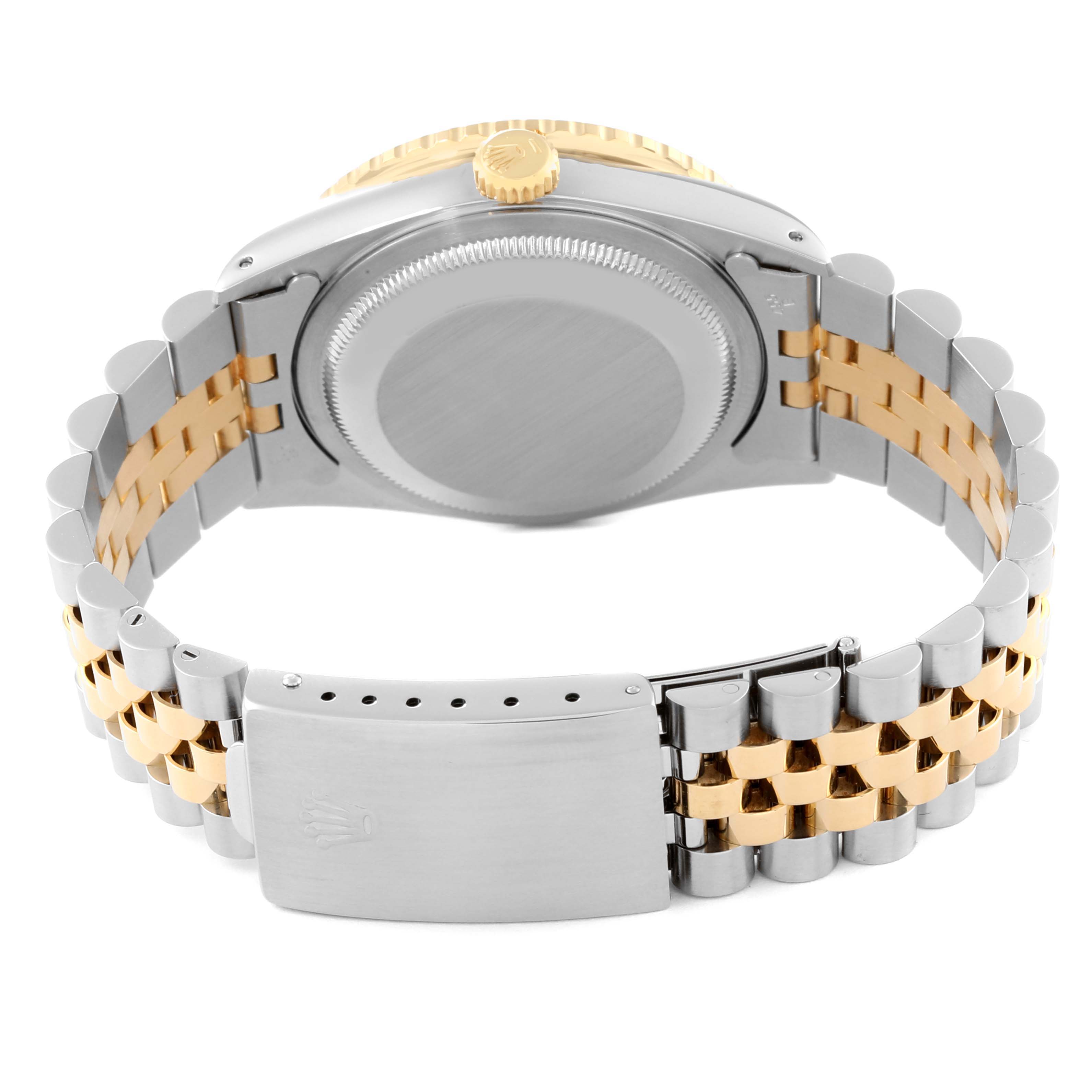 The image shows the back view of a Rolex Turn-o-Graph 16263 Men's Steel and Gold (two tone) Champagne Dial 16263 Men's Steel and Gold (two tone) Champagne Dial watch, highlighting the stainless steel and gold bracelet and clasp.