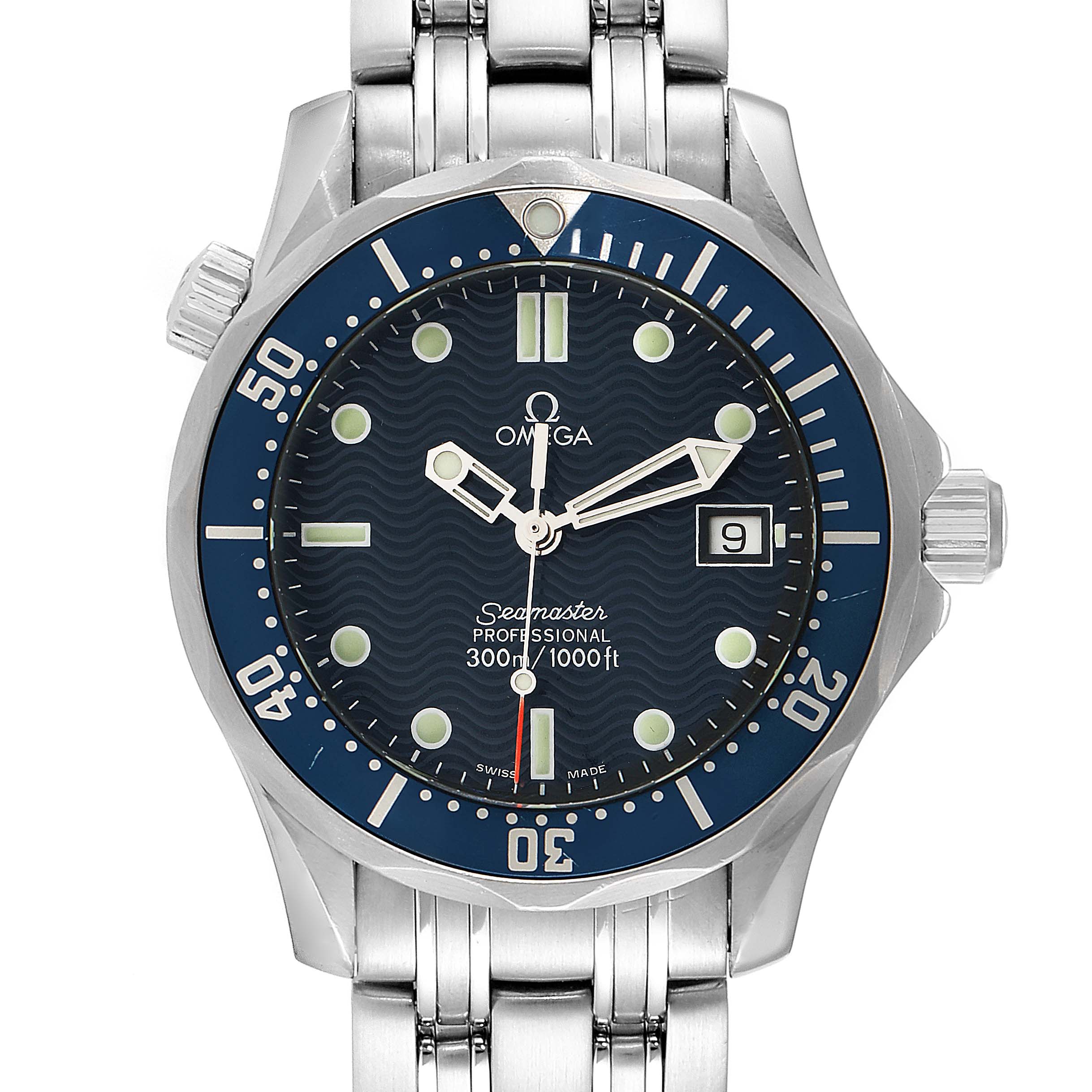 The image shows the front view of an Omega Seamaster 2561.80.00 Men's Stainless Steel Blue Dial 2561.80.00 Men's Stainless Steel Blue Dial watch, highlighting its dial, bezel, and stainless steel bracelet.