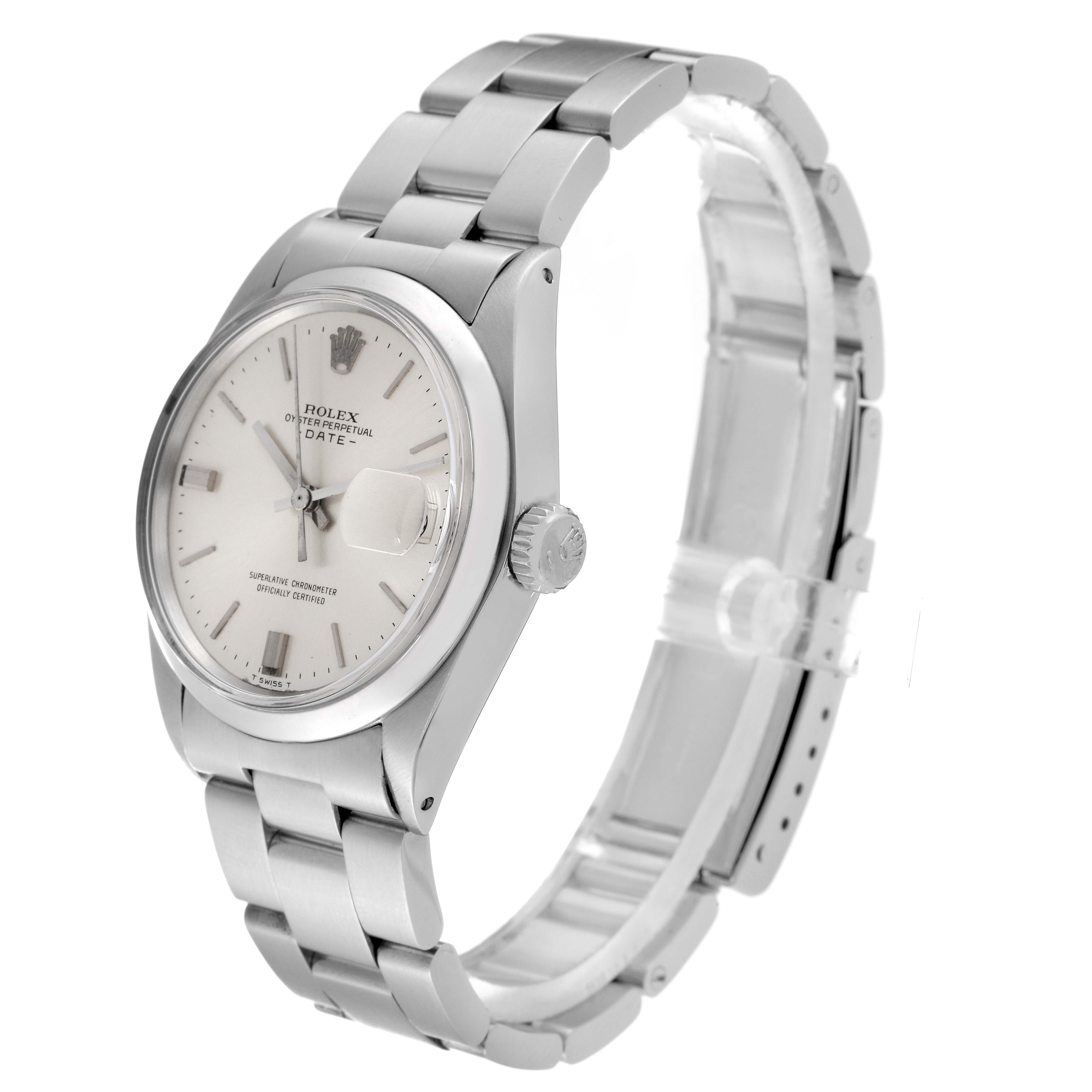 This Rolex Vintage Collection 1500 Men's Stainless Steel Silver Dial 1500 Men's Stainless Steel Silver Dial watch is shown at a three-quarter angle, highlighting the face, bezel, crown, and stainless steel bracelet.