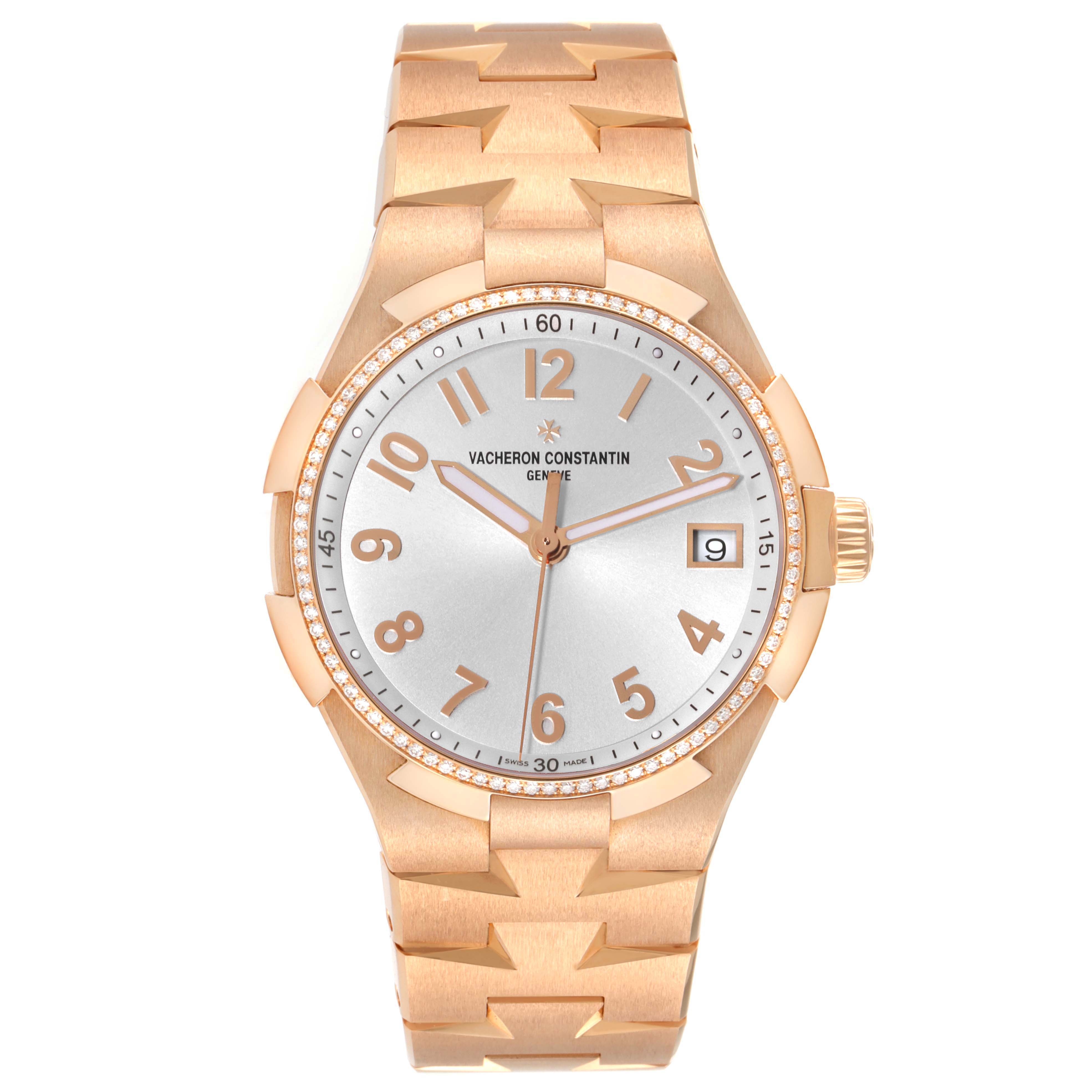 This Vacheron Constantin Overseas 47560/D01R-9672 Women's Rose Gold Silver Dial 47560/D01R-9672 Women's Rose Gold Silver Dial watch is shown from the front, displaying its face, band, hands, and date window.
