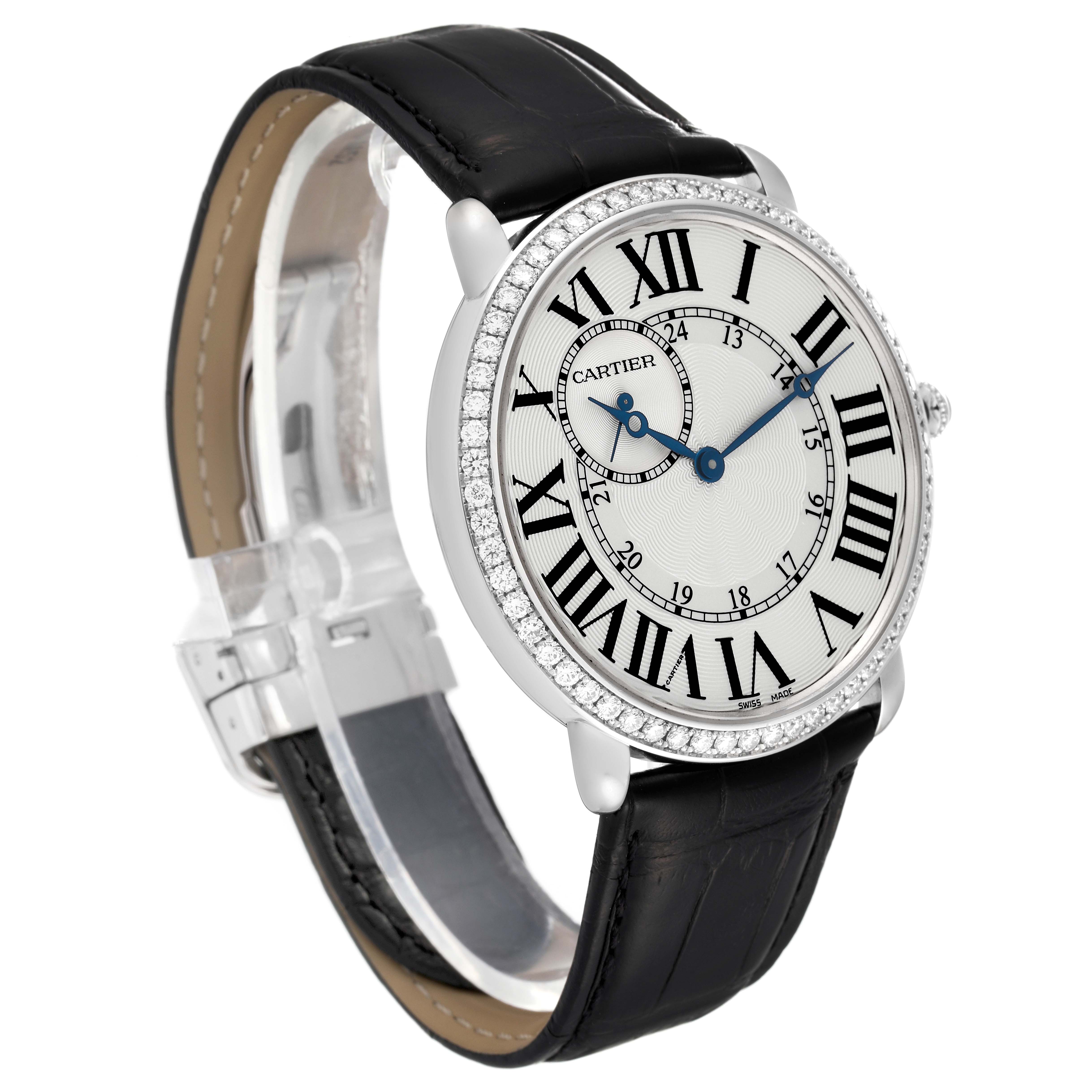 This image shows a side angle of a Cartier Ronde WR007002 Men's White Gold Silver Dial WR007002 Men's White Gold Silver Dial watch, highlighting its face, bezel, and black leather strap.