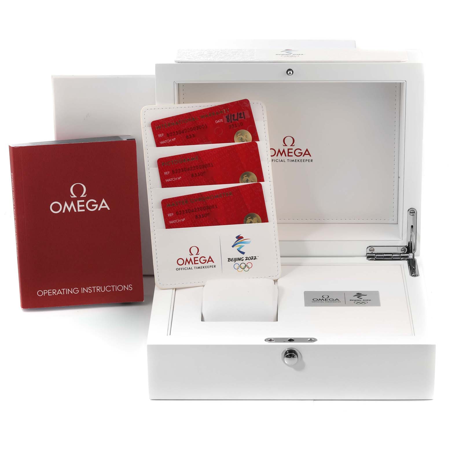 The image shows the packaging for an Omega Seamaster 522.30.42.20.03.001 Men
s Stainless Steel Blue Dial 522.30.42.20.03.001 Men
s Stainless Steel Blue Dial with operating instructions, Best Quality
ity cards, and a watch holder in a box.