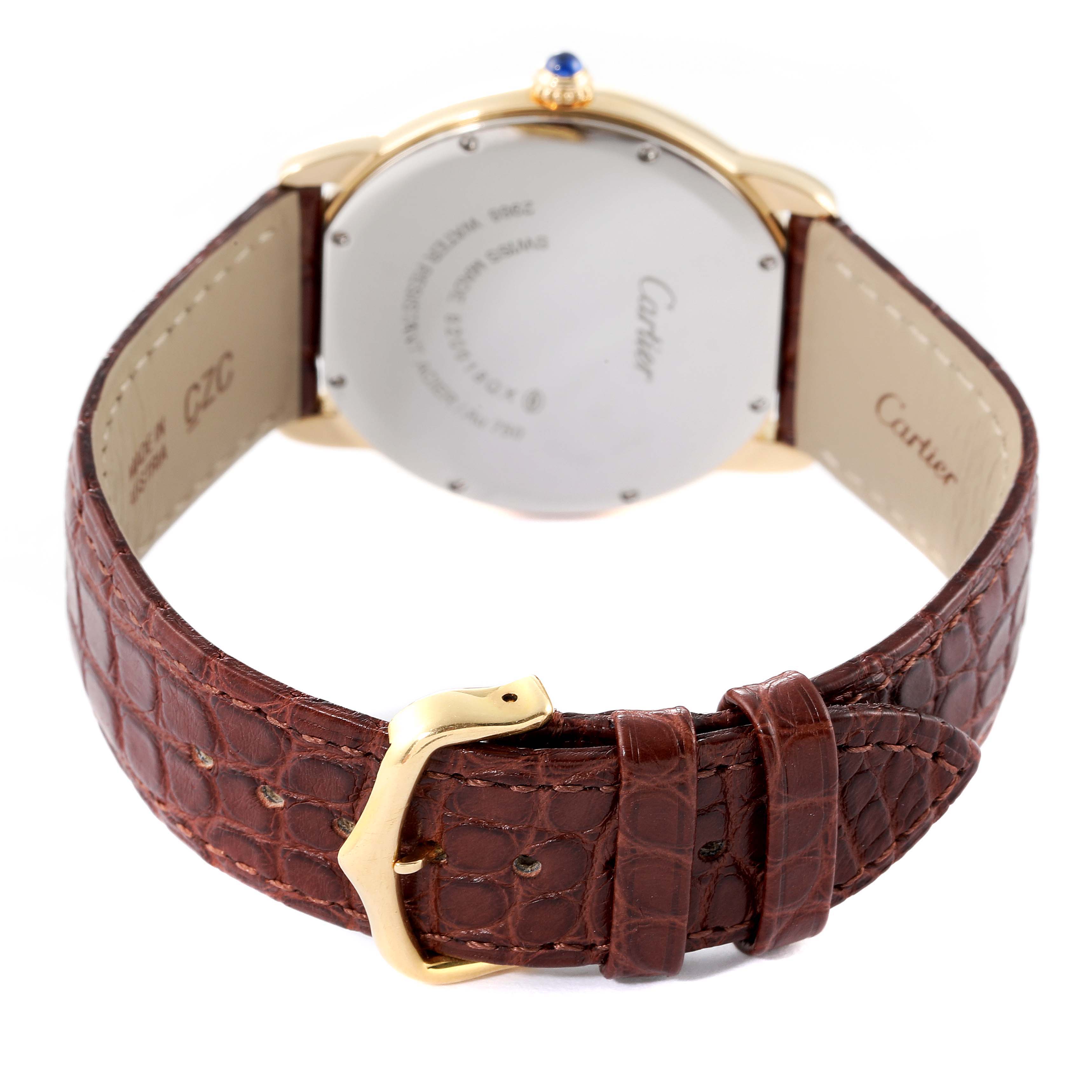 This image shows the back of a Cartier Ronde W6700455 Men
s Yellow Gold Silver Dial W6700455 Men
s Yellow Gold Silver Dial watch, focusing on the leather strap and buckle.