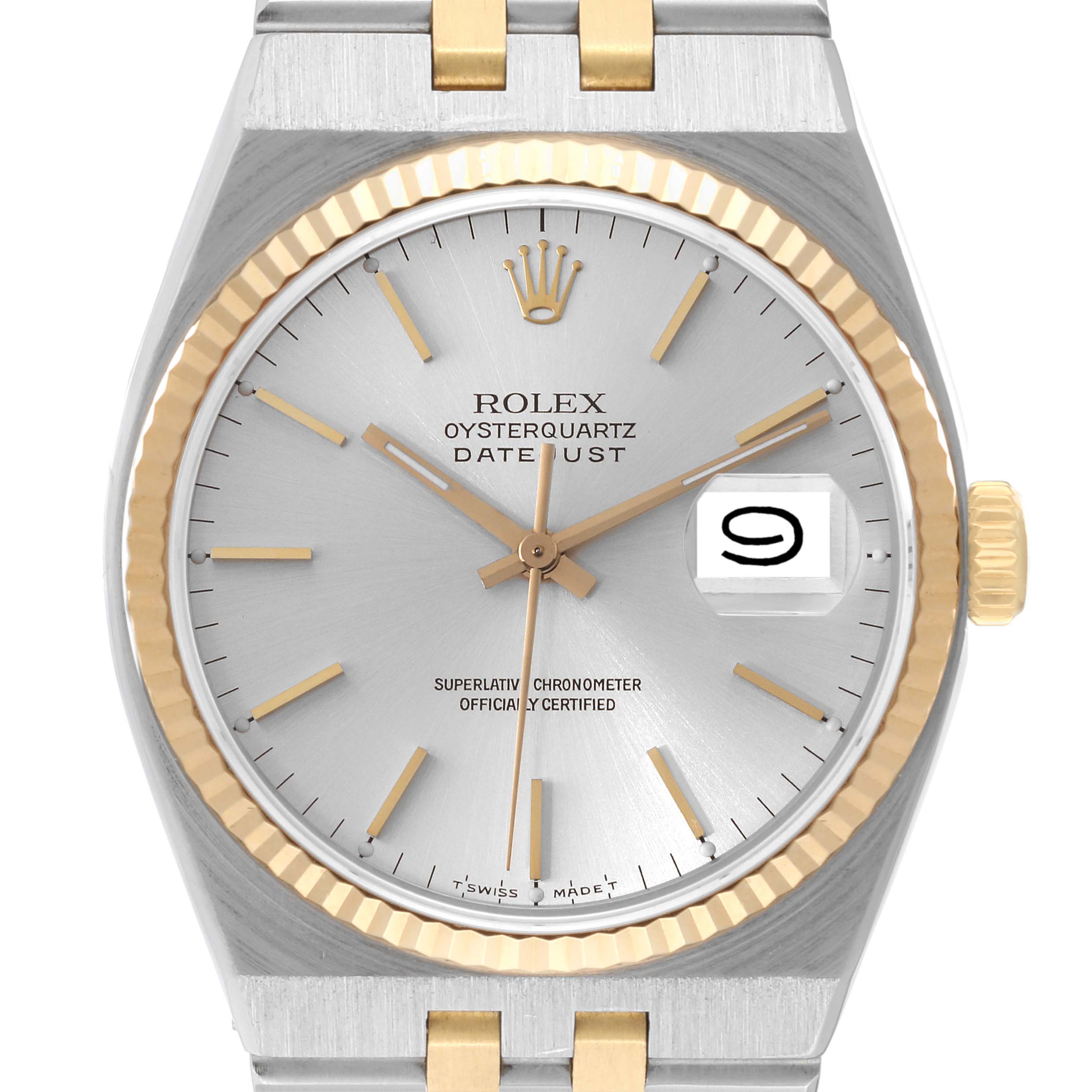 This image shows a front view of the Rolex Oysterquartz 17013 Men
s Stainless Steel Silver Dial 17013 Men
s Stainless Steel Silver Dial Datejust watch, highlighting its dial, hands, date window, and crown.