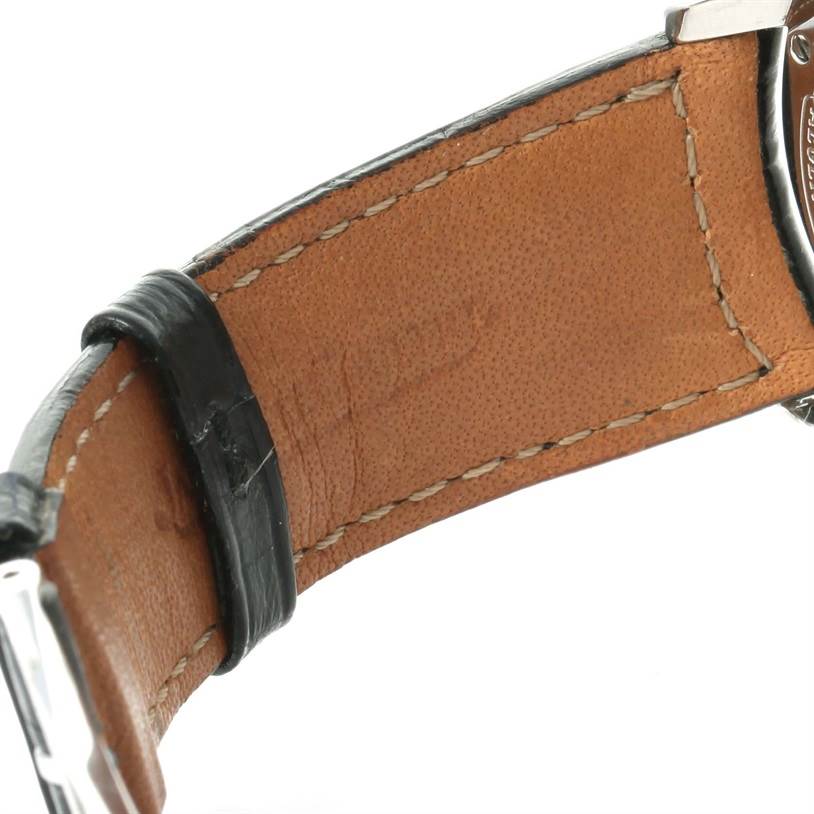 This is a close-up angle of the leather strap and part of the buckle of the Jaeger LeCoultre Master 140.8.98.S Men
s Stainless Steel Silver Dial 140.8.98.S Men
s Stainless Steel Silver Dial model watch.