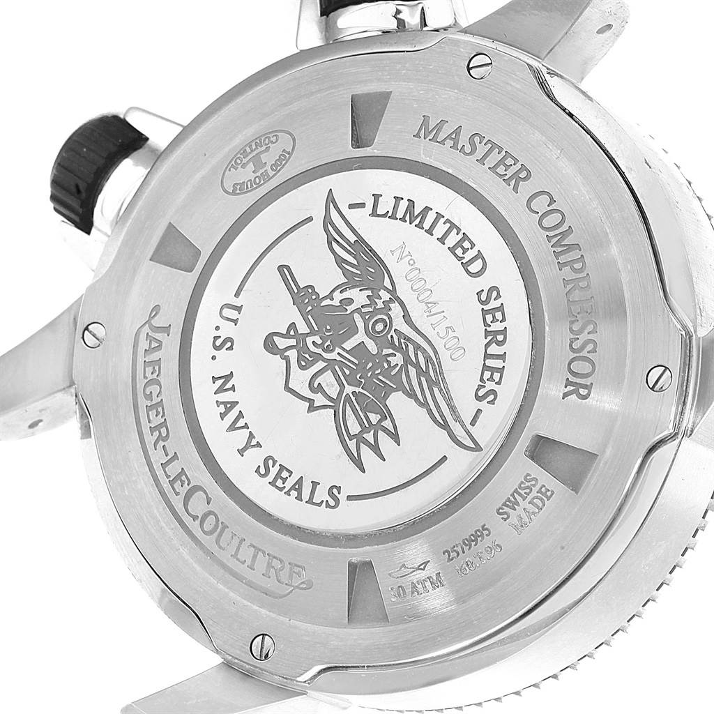 The image shows the back case of the Jaeger LeCoultre Master Q183T770 Men
s Titanium Black Dial Q183T770 Men
s Titanium Black Dial Compressor watch, showcasing its limited series engraving.