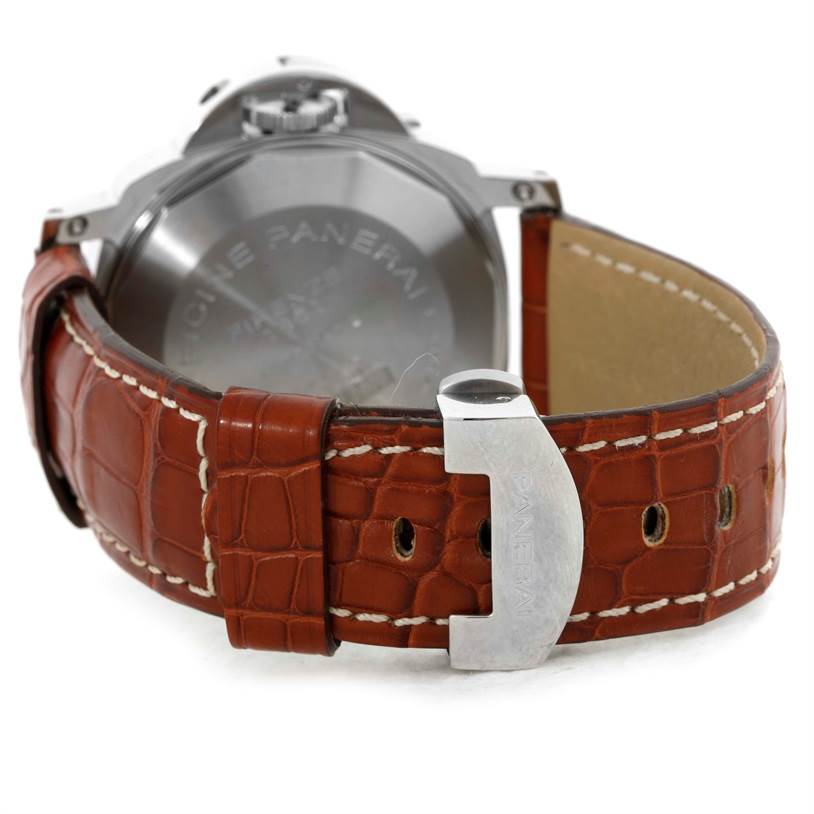 This image shows the back case and leather strap of a Panerai Luminor PAM00088 Men
s Stainless Steel Black Dial PAM00088 Men
s Stainless Steel Black Dial watch.
