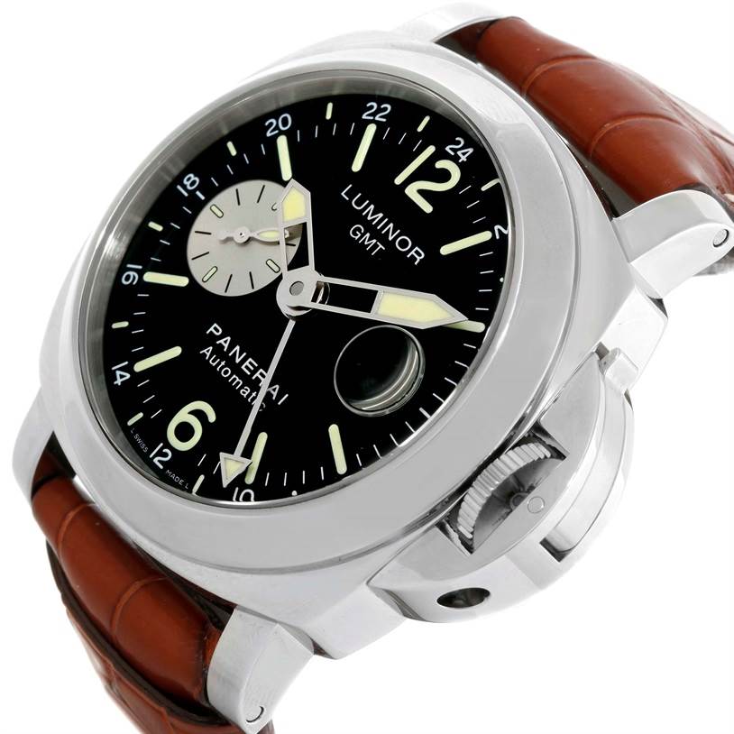 This image shows a Panerai Luminor PAM00088 Men
s Stainless Steel Black Dial PAM00088 Men
s Stainless Steel Black Dial watch at an angle highlighting the dial, crown guard, and leather strap.