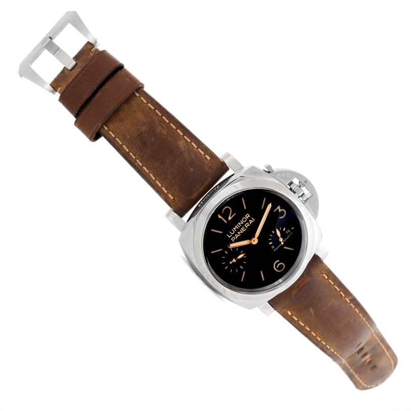 The image shows a top-down view of a Panerai Luminor PAM00423 Men's Stainless Steel Black Dial PAM00423 Men's Stainless Steel Black Dial watch, highlighting the dial, casing, and leather strap.