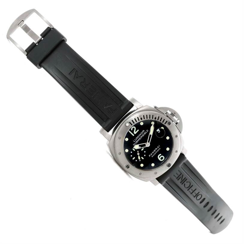 The image shows a Panerai Submersible PAM00025 Men's Titanium Black Dial PAM00025 Men's Titanium Black Dial watch, facing upwards, with a black rubber strap, stainless steel case, and a visible bezel.