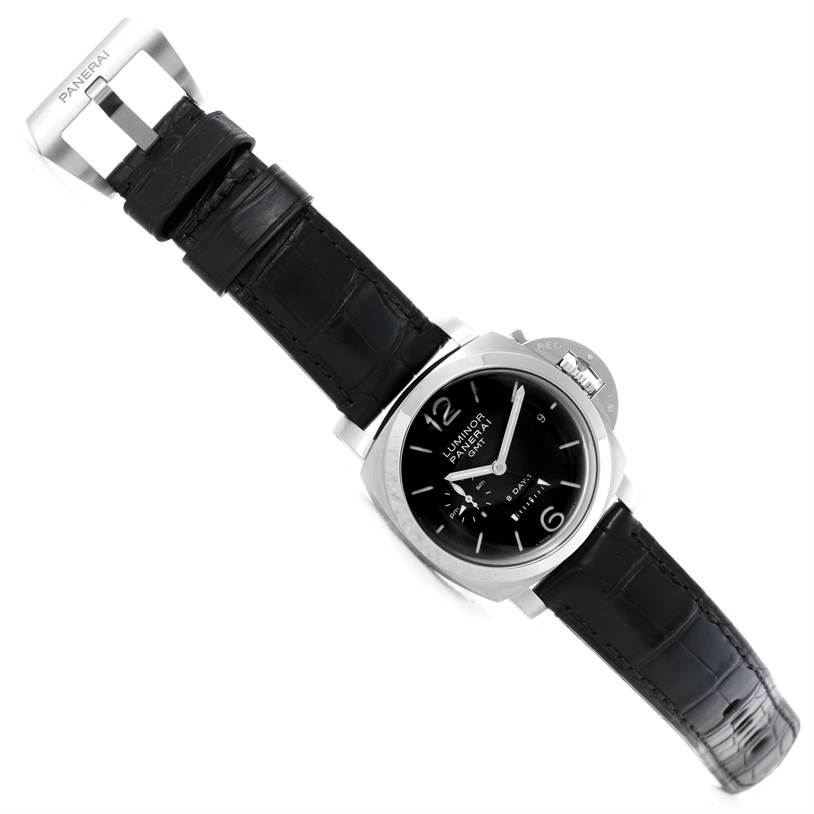 The image shows a top view of a Panerai Luminor PAM00233 Men's Stainless Steel Black Dial PAM00233 Men's Stainless Steel Black Dial watch, highlighting the face, case, strap, and buckle.