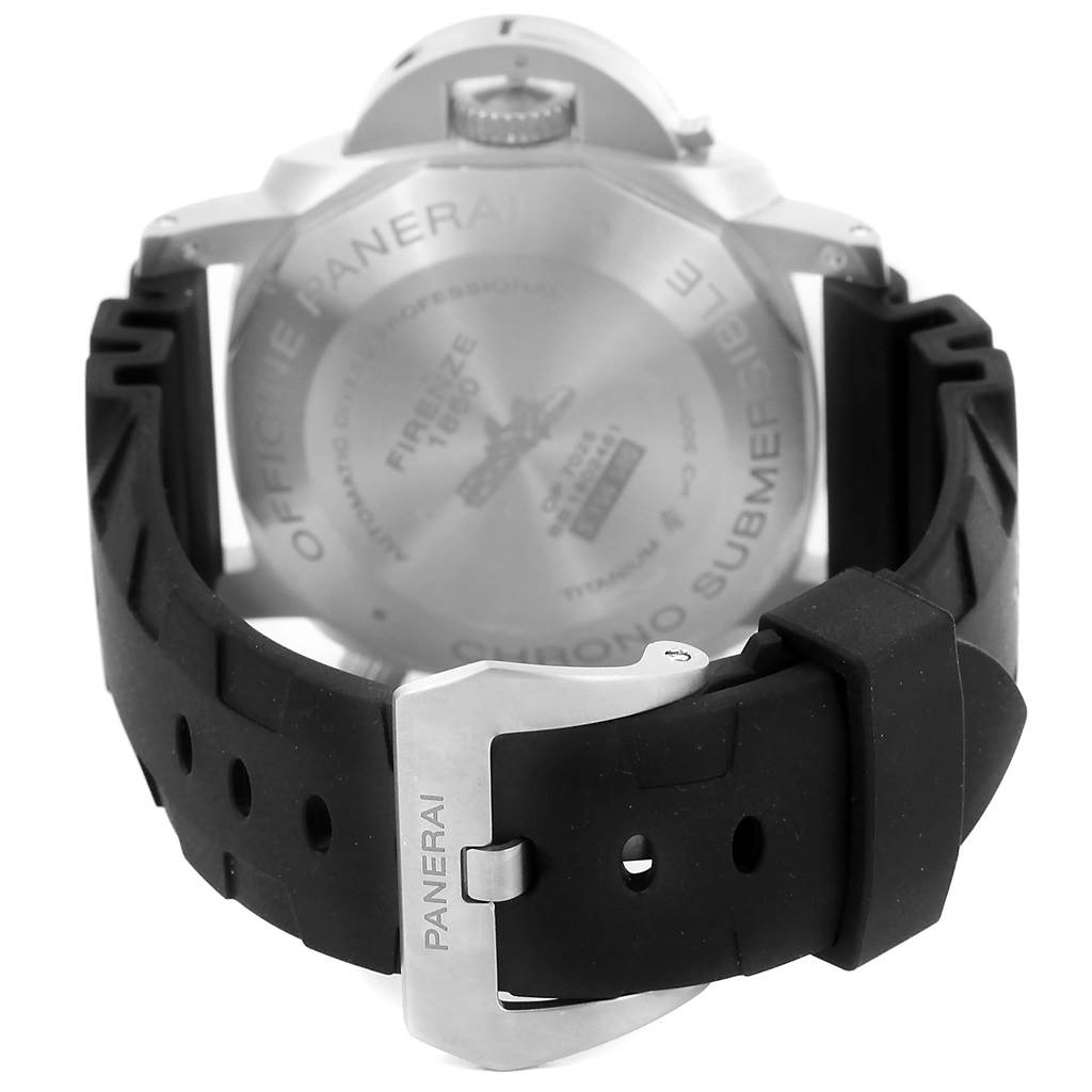 The image shows the back case and rubber strap with buckle of a Panerai Submersible PAM00615 Men's Titanium Black Dial PAM00615 Men's Titanium Black Dial watch.