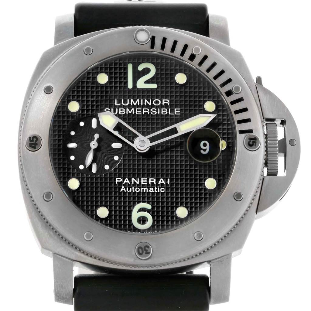 The image shows a frontal view of a Panerai Luminor Submersible watch, highlighting the dial, bezel, and crown guard.