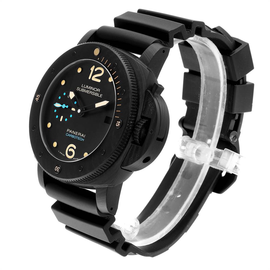 The image shows a Panerai Luminor Submersible watch at a three-quarter angle, highlighting the face and strap.