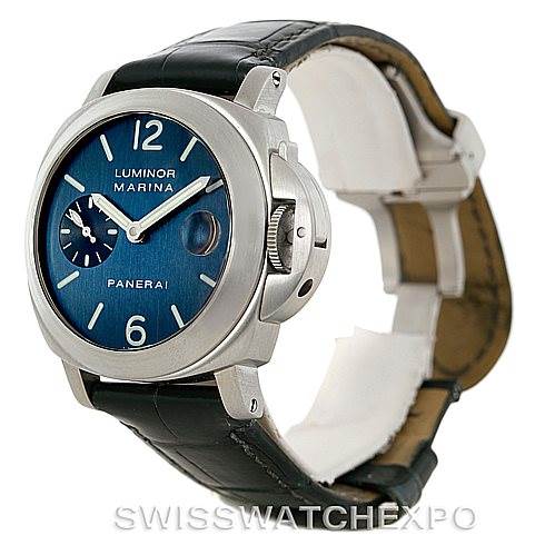 This image shows a Panerai Luminor PAM119 Men
s Stainless Steel Blue Dial PAM119 Men
s Stainless Steel Blue Dial Marina watch at an angle highlighting its face, side crown guard, and leather strap.
