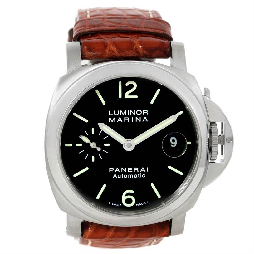 The image shows a front view of a Luminor Marina Panerai watch, highlighting its face, hands, and brown leather strap.